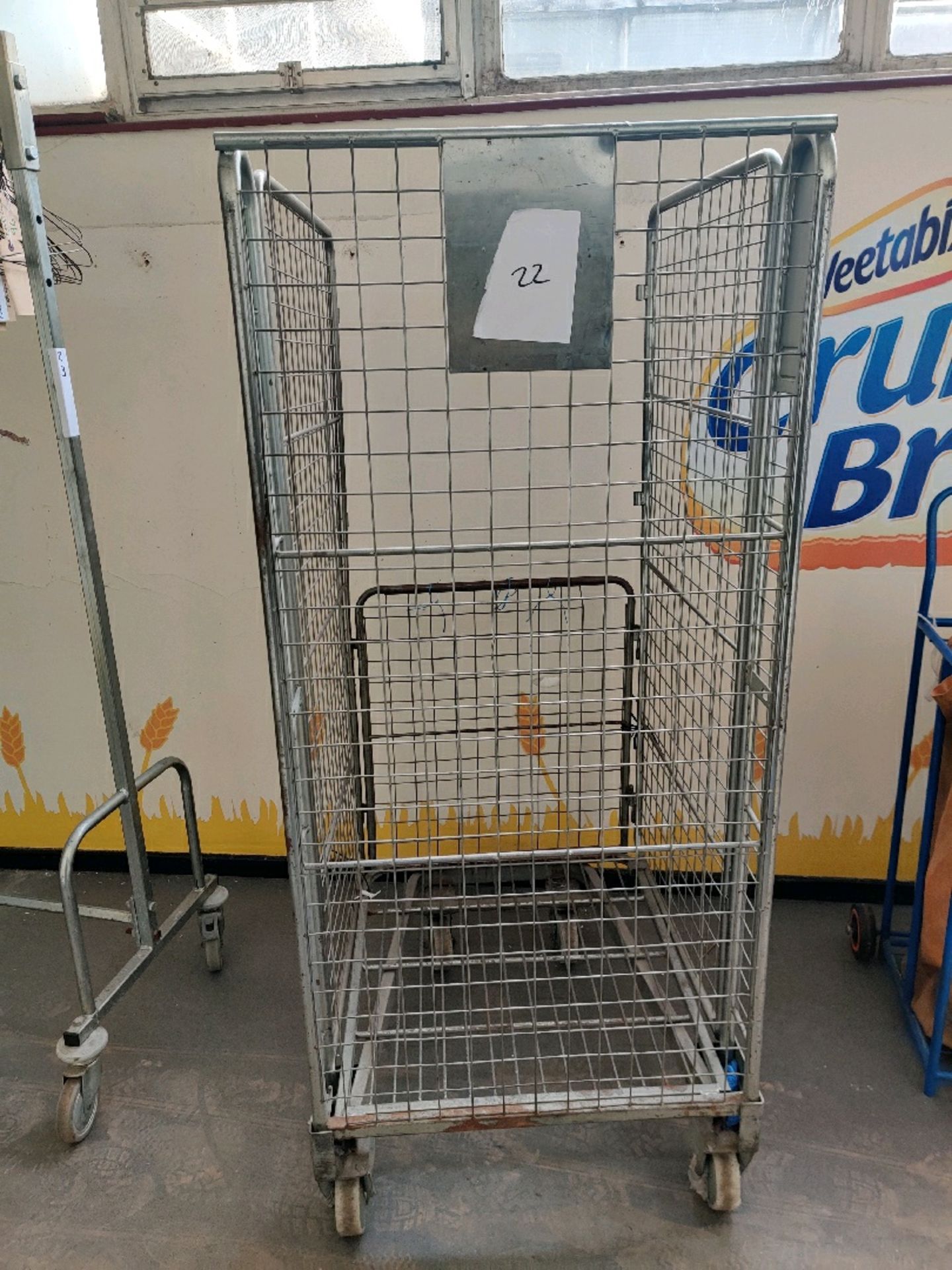 Laundry Cage