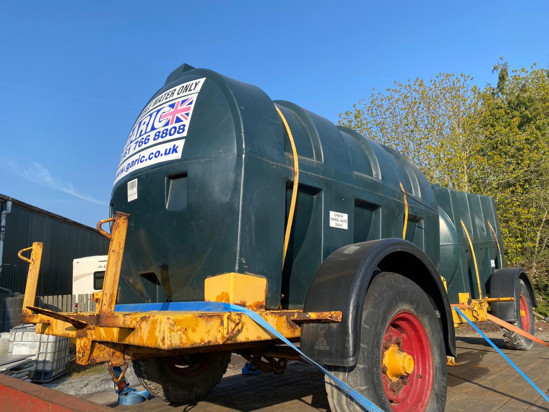 500 gallon towable water bowser trailer for dust s - Image 3 of 4