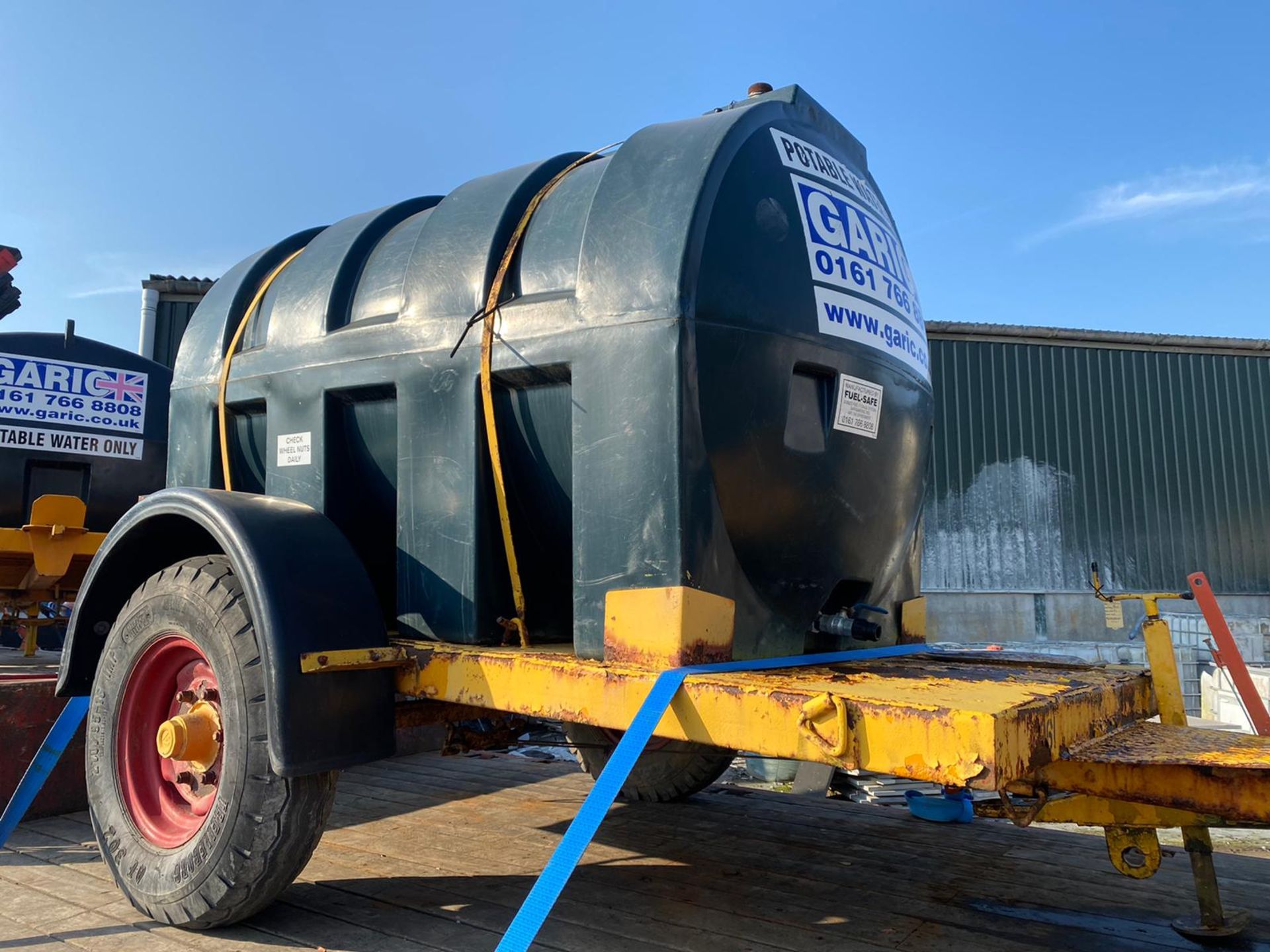 500 gallon towable water bowser trailer for dust s - Image 2 of 4