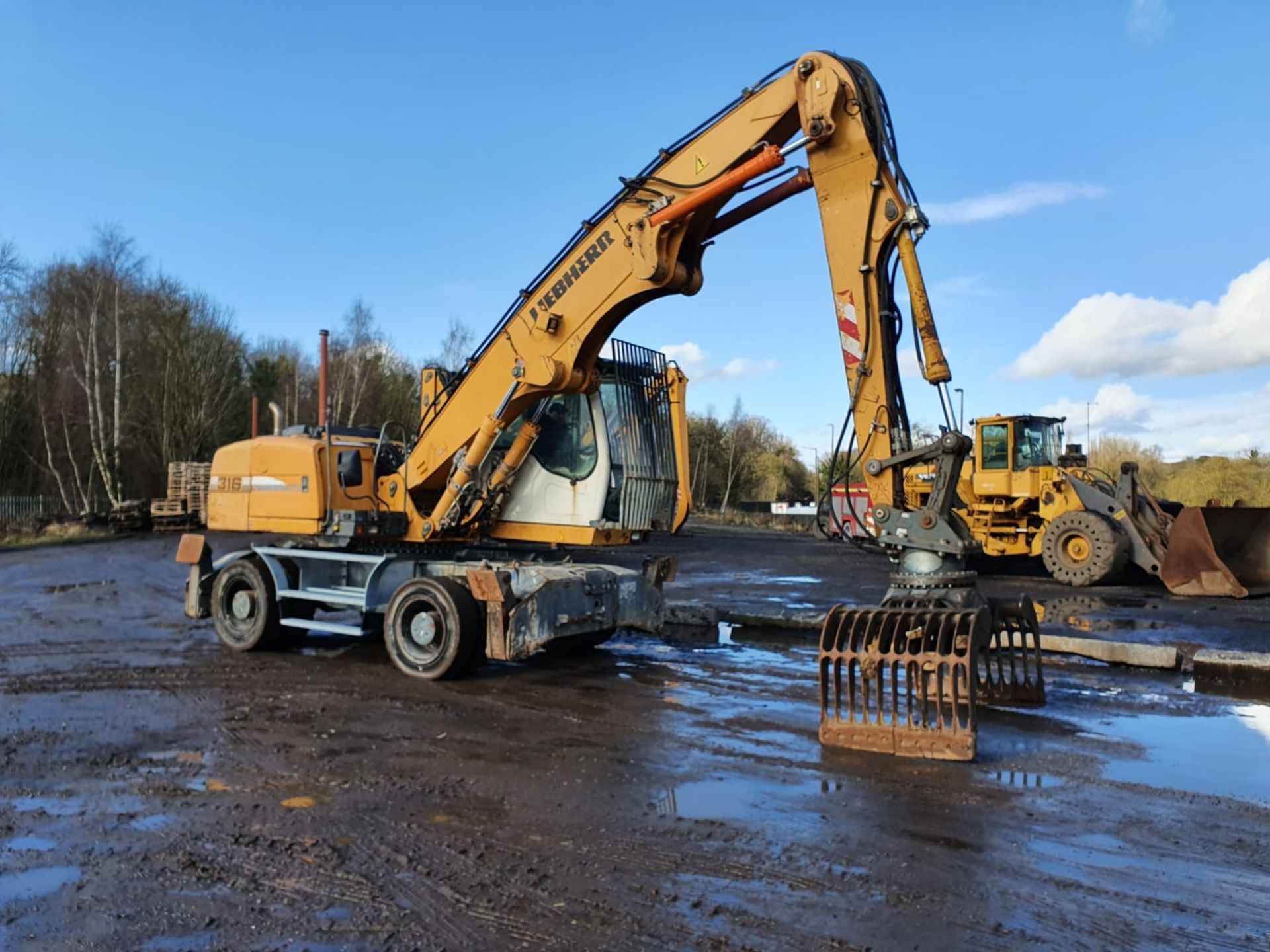 Waste Rehandler Liebherr 316 Waste Rehandler, 2010, Very good condition, hydraulic high ...