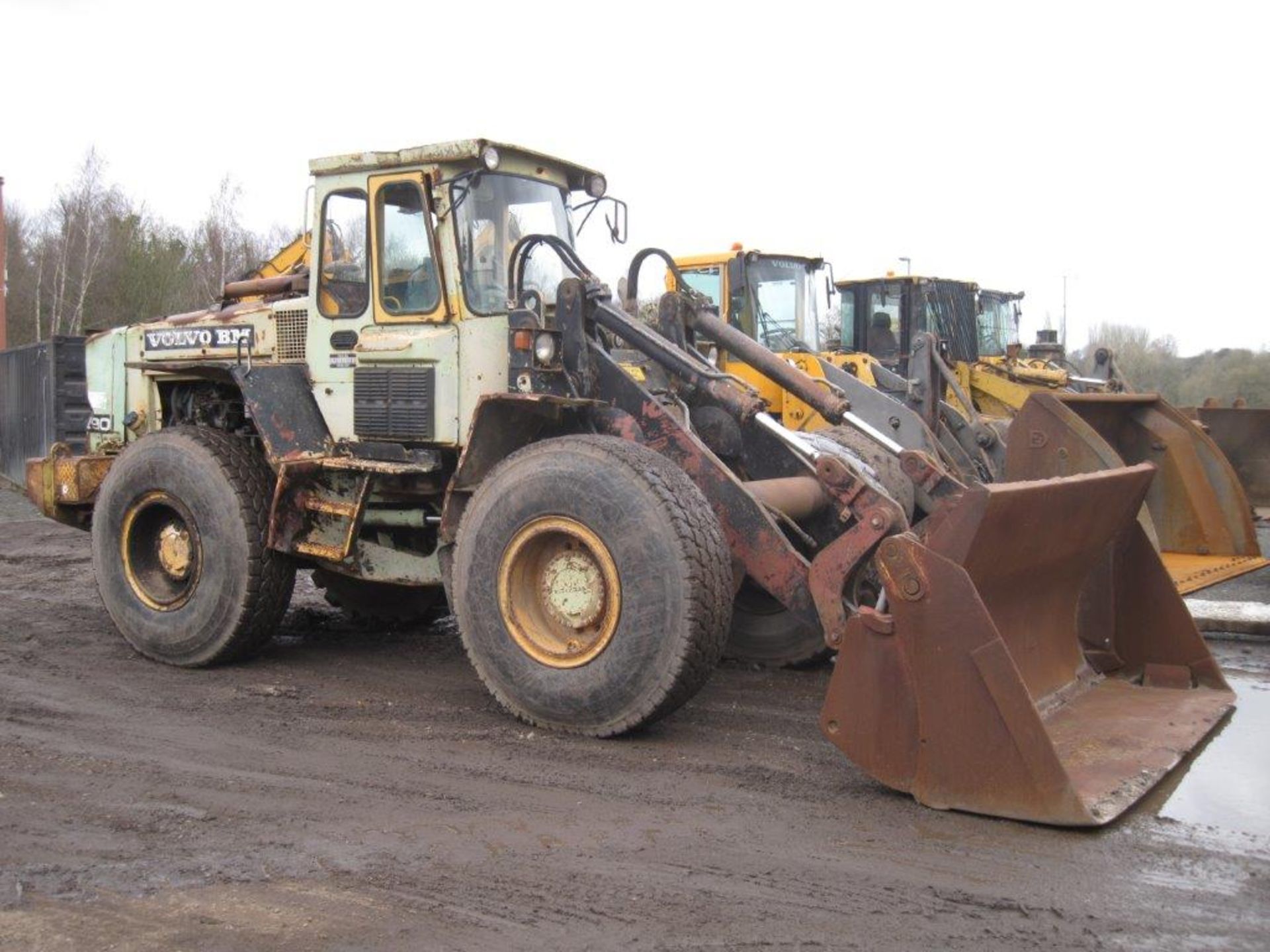 Volvo L90 Loading Shovel