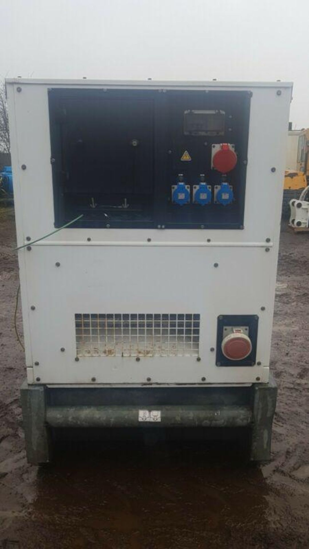 SDMO R110 diesel Generator - Image 7 of 10