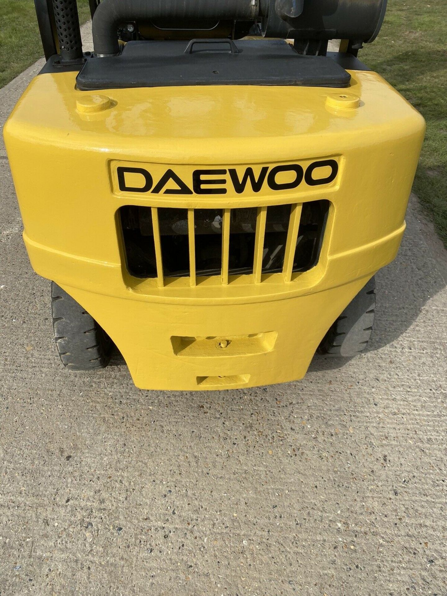 Daewoo diesel forklift - Image 3 of 5
