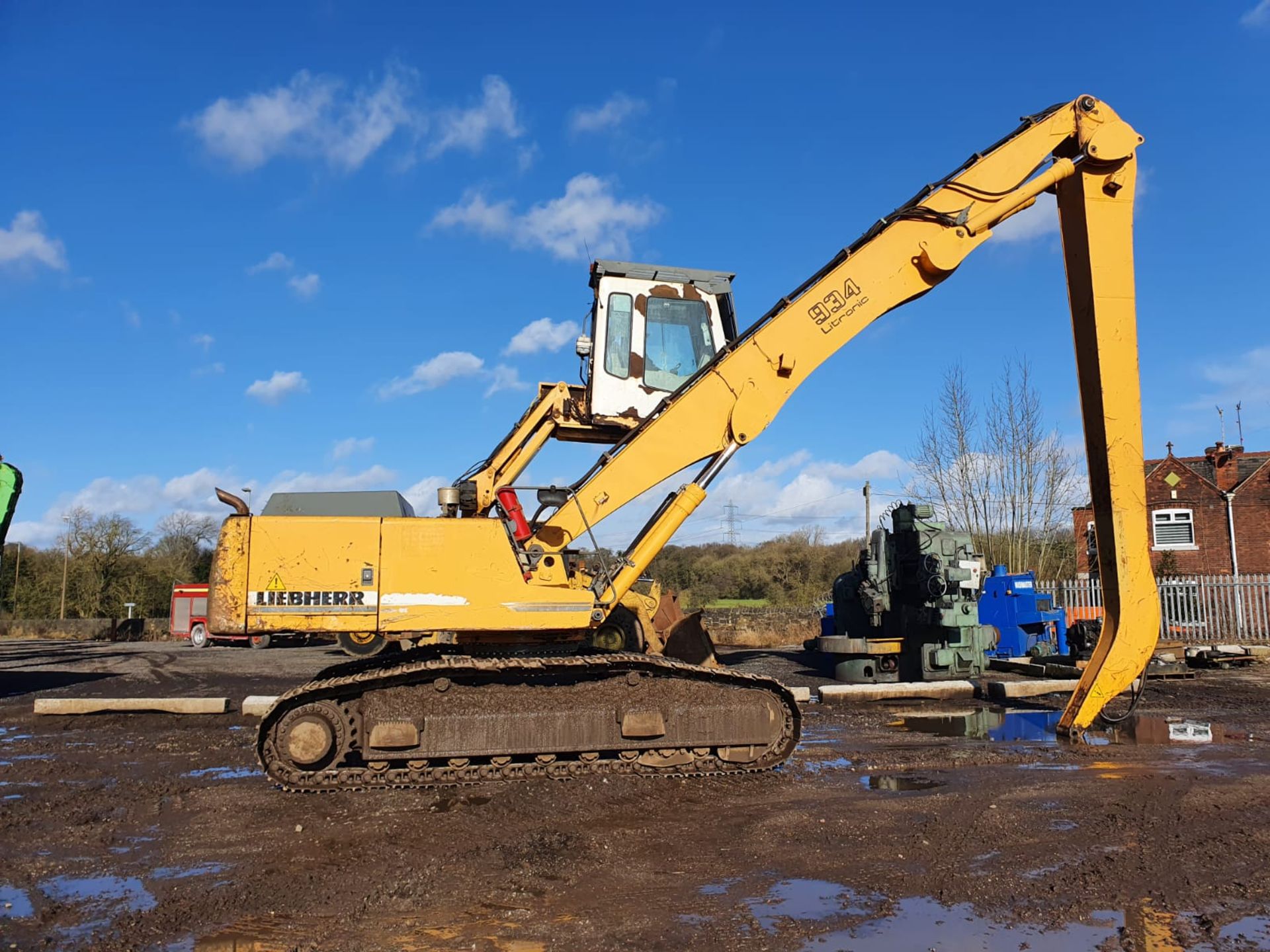 Liebherr 934B Scrap Handler