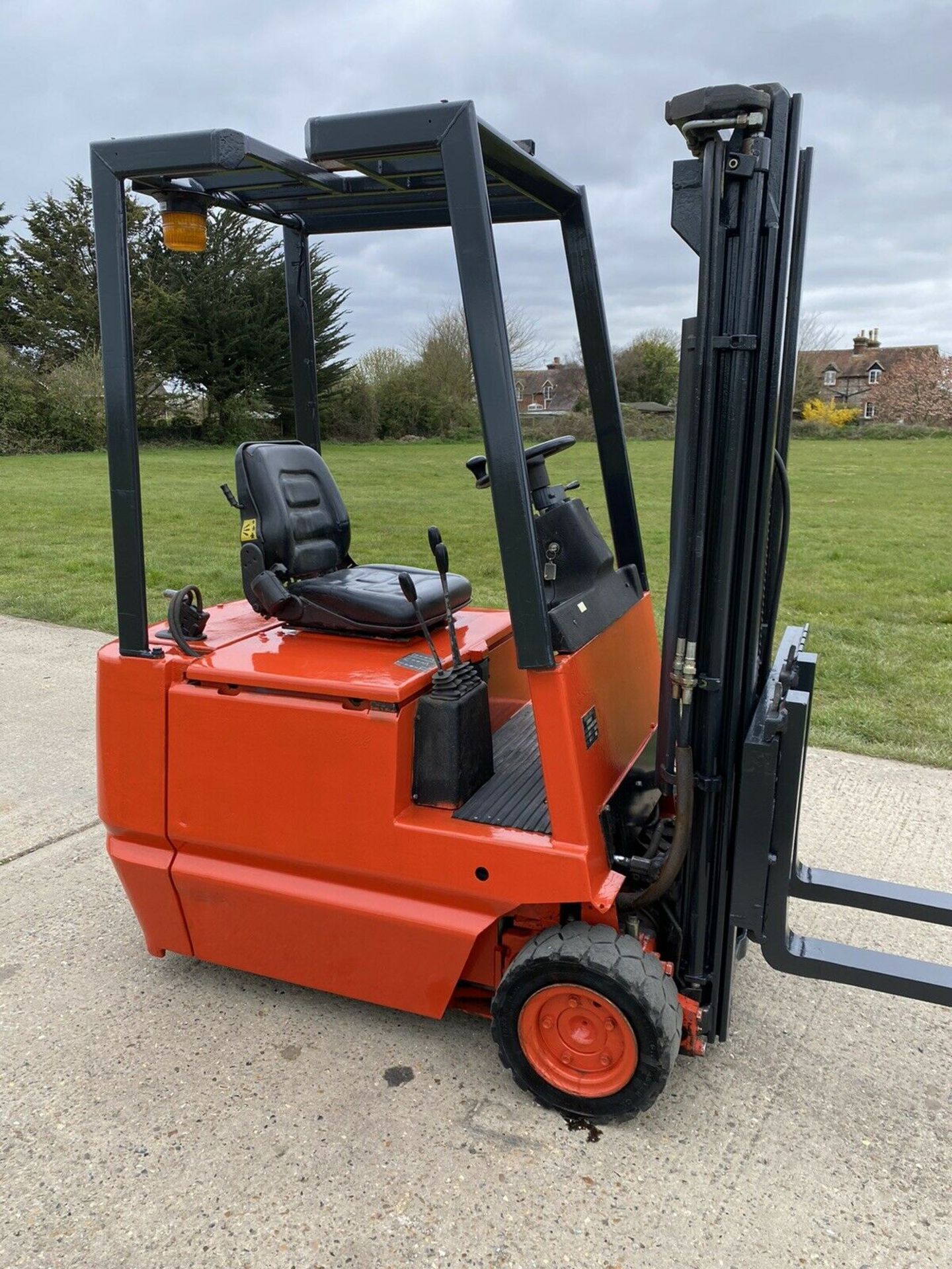 Linde forklift truck