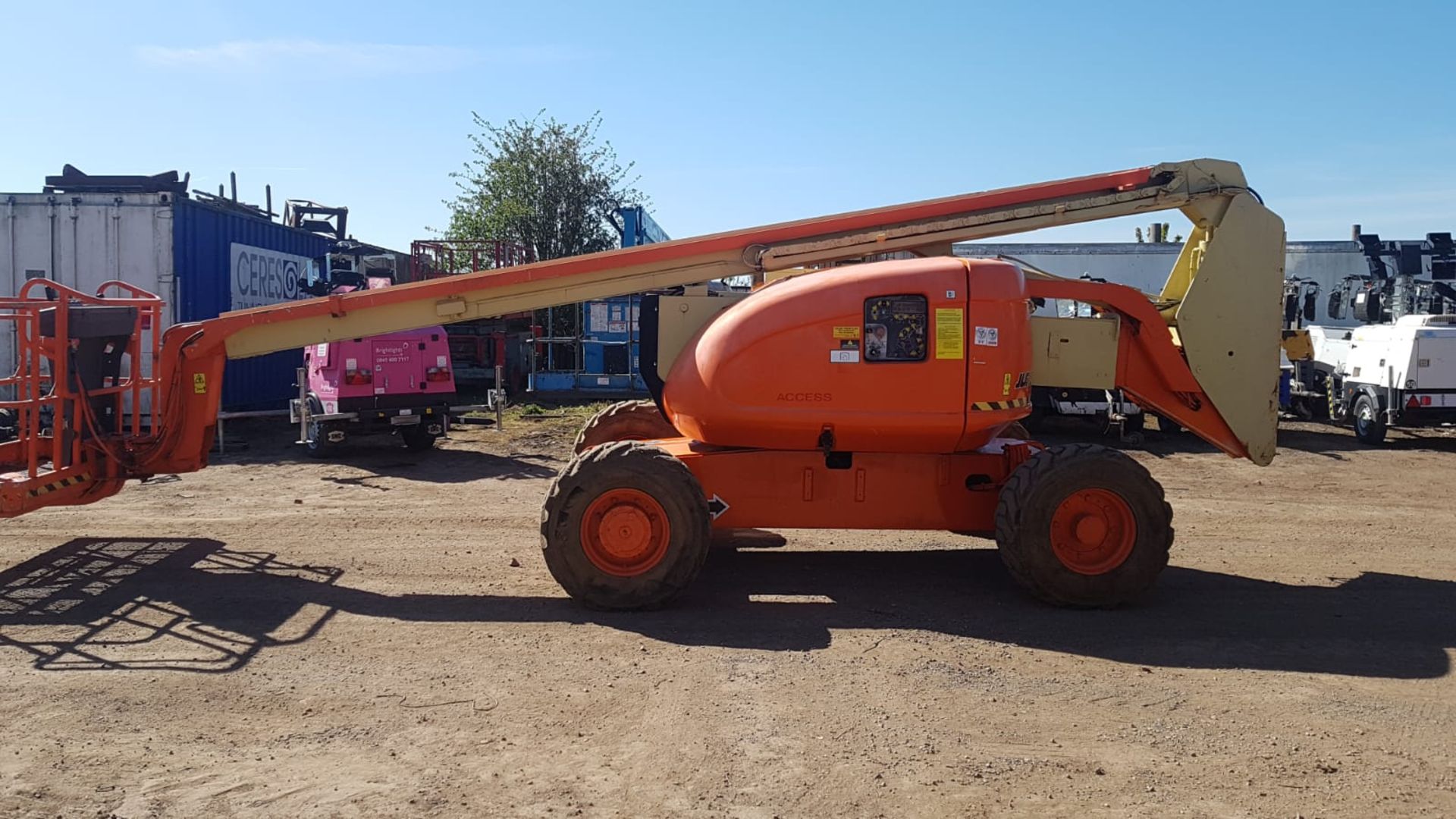 JLG 600J Boom Lift