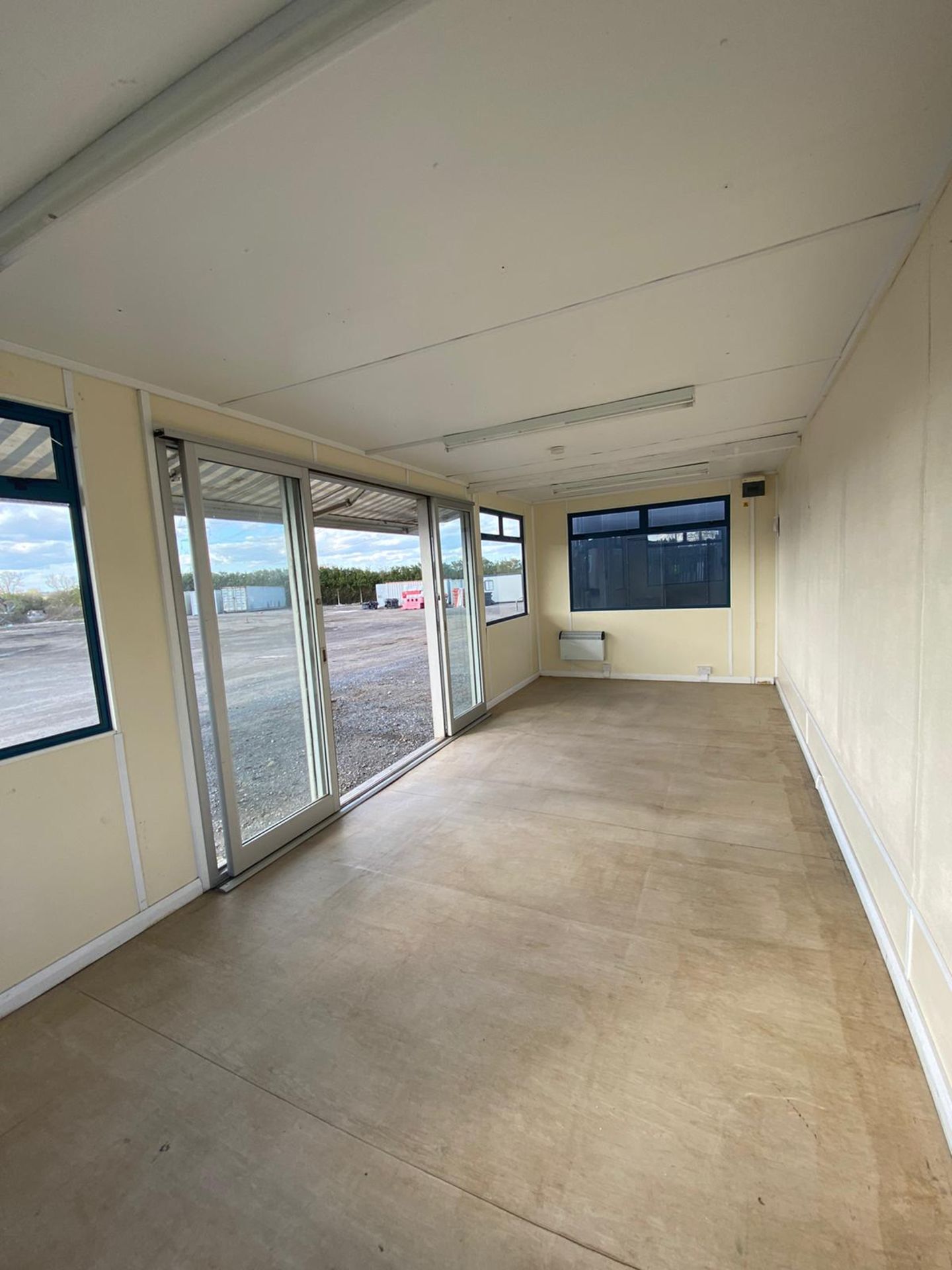 24ft marketing Suite - Image 12 of 15
