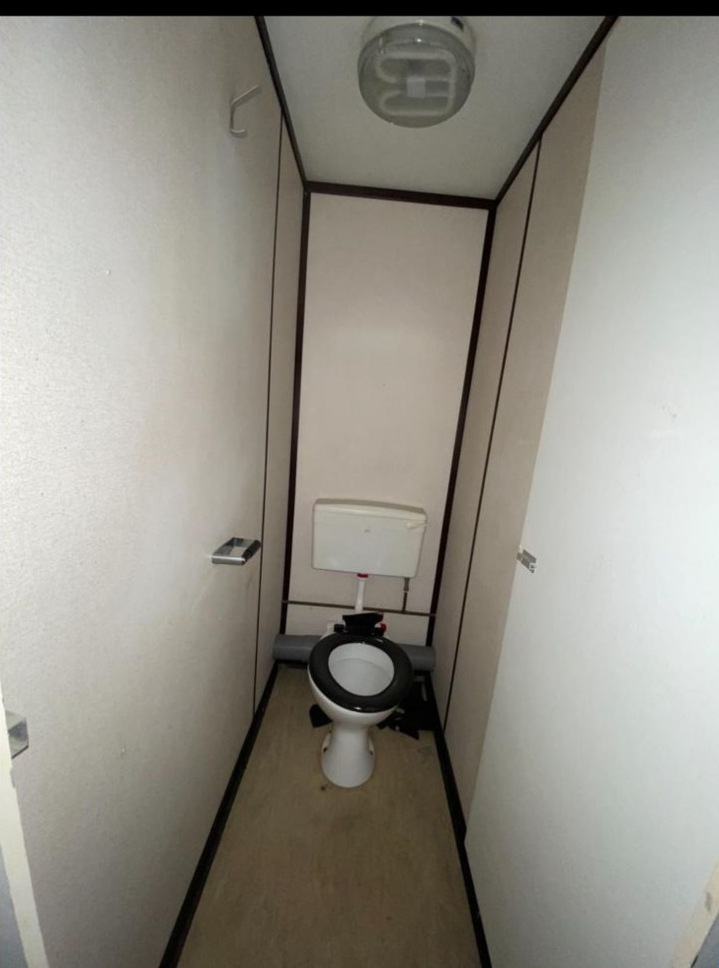 16ft 2 + 1 toilet block container cabin - Image 8 of 12