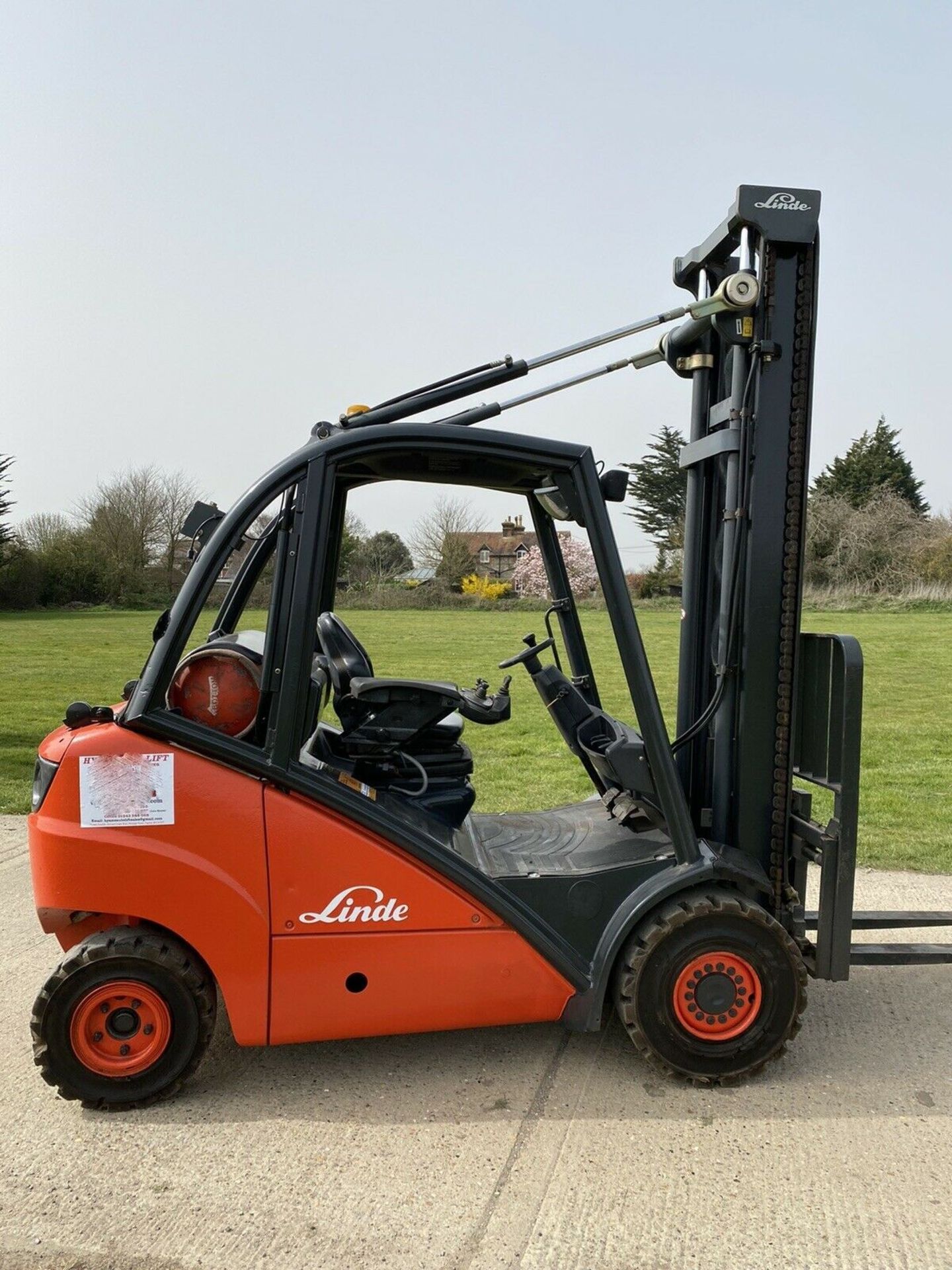 Linde H30t gas forklift