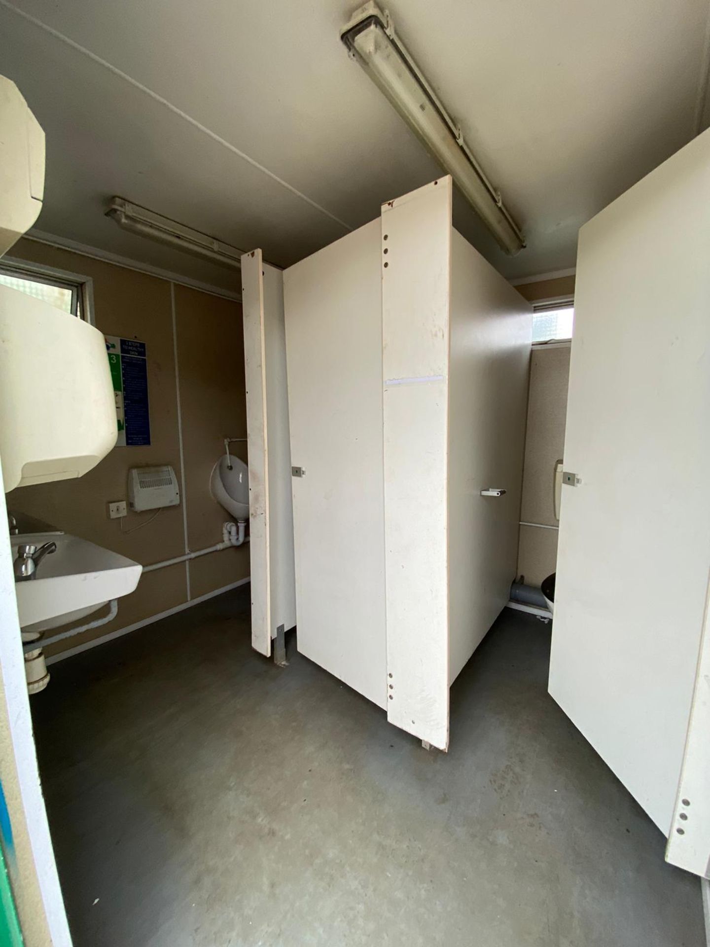 13ft 2 + 1 male & female toilet block, welfare container cabin - Bild 5 aus 13