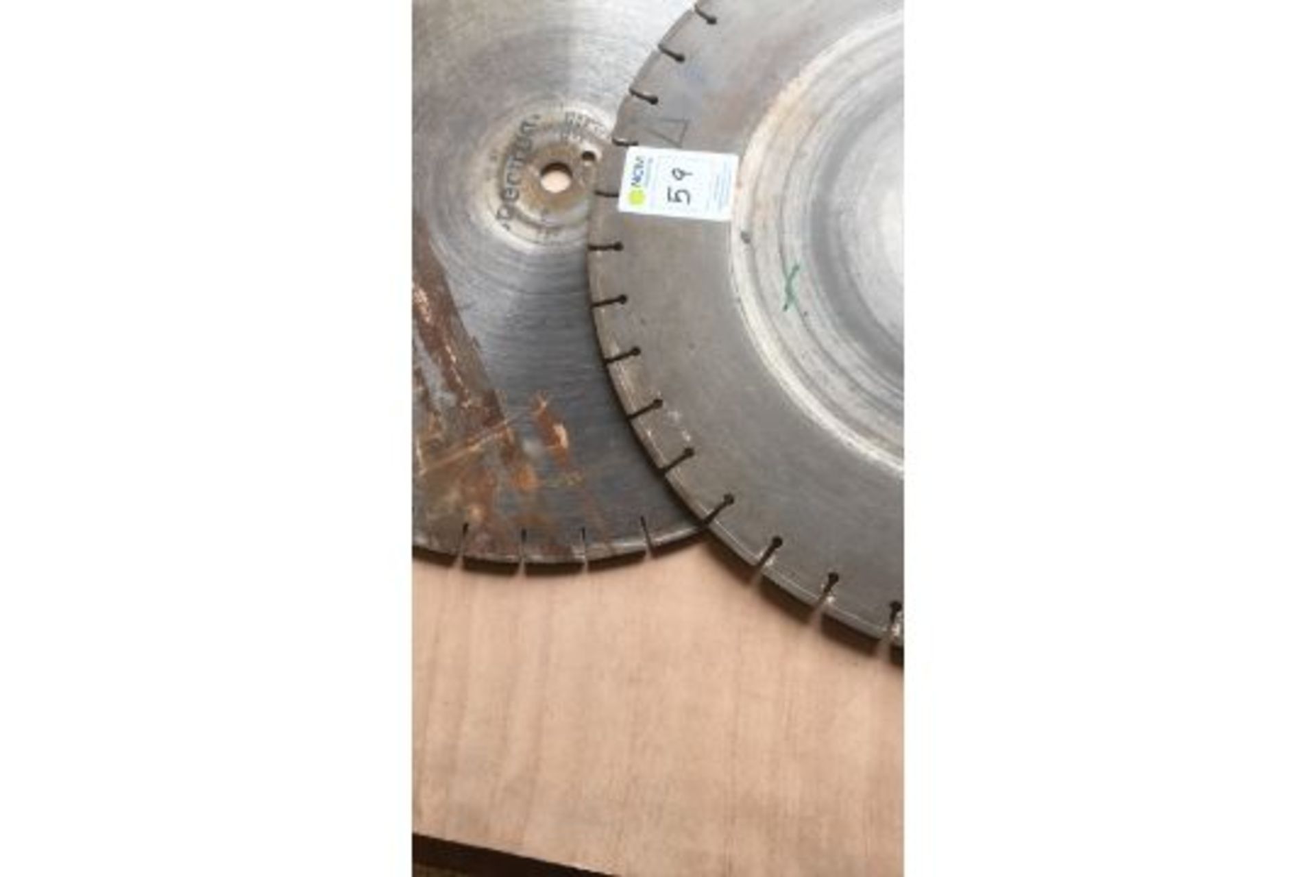 Diamond masonry cutting disc, qty 2, 600mm dia, 25mm centre, various makes - Image 2 of 2