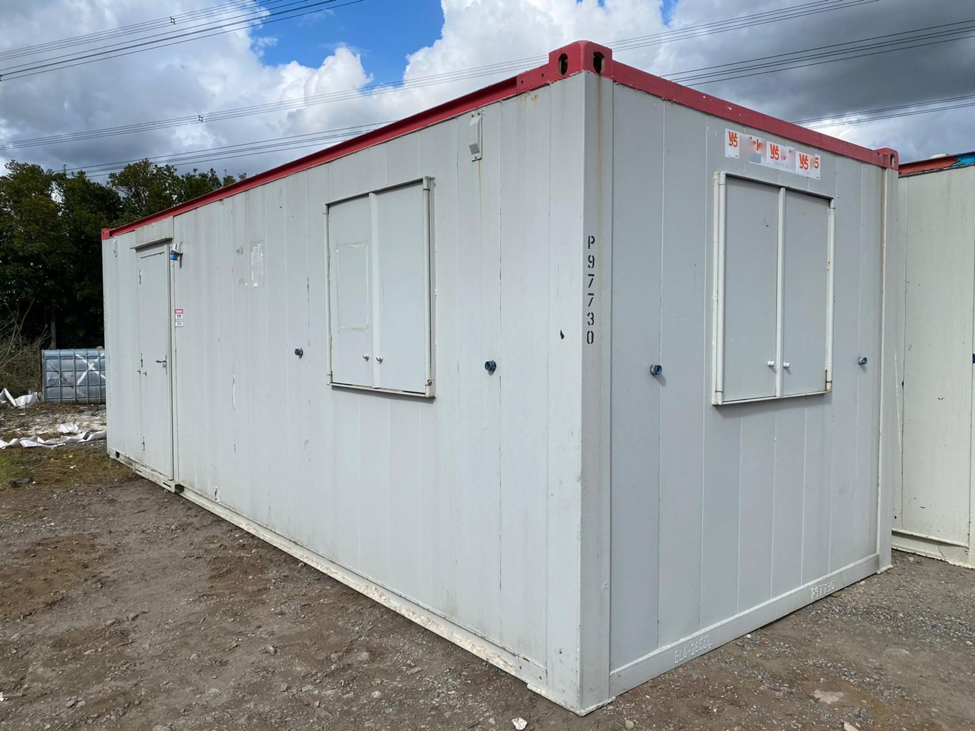 24ft static welfare unit site office canteen with changing room - Image 2 of 12