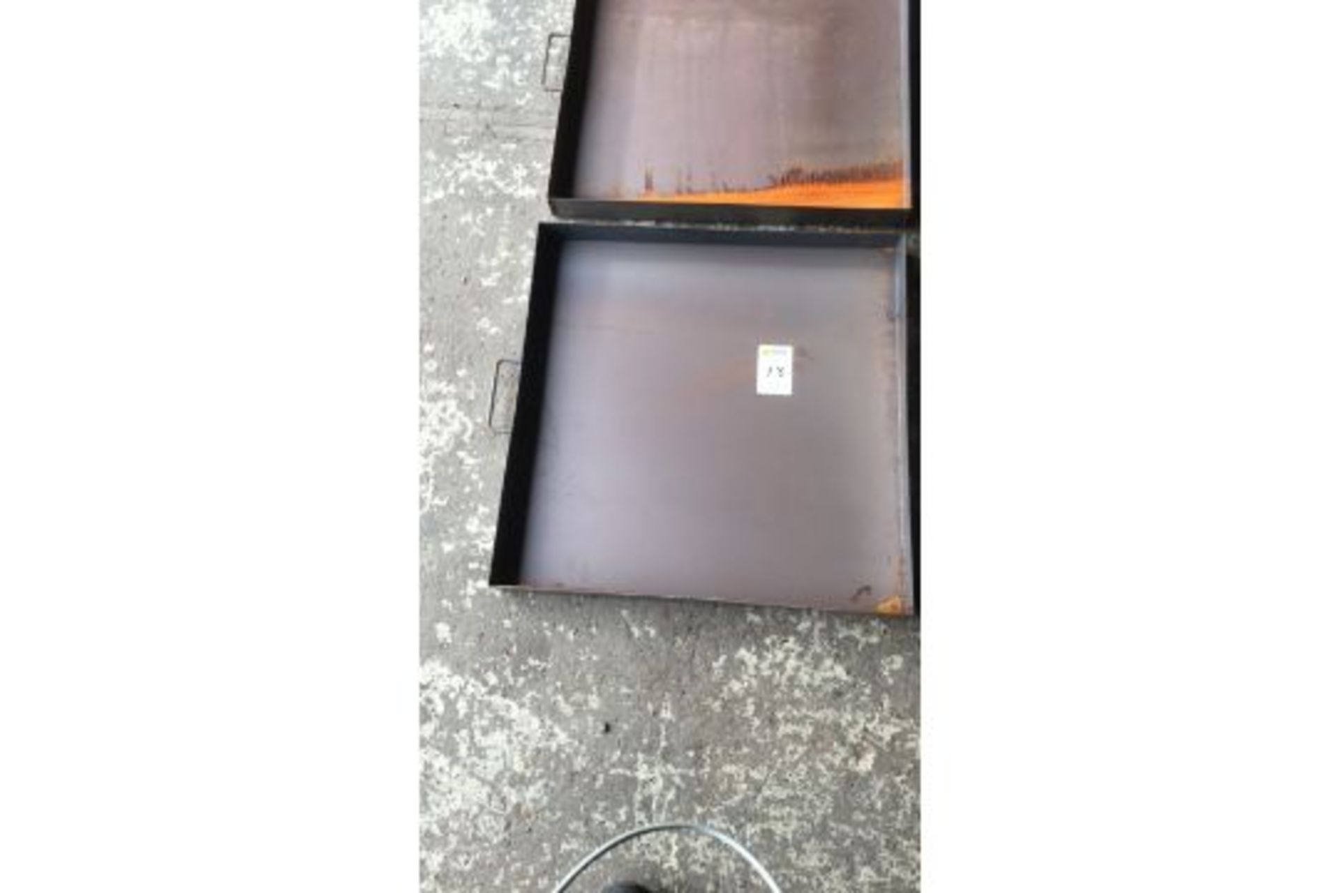 Steel 2ft x 2ft x 2 inch drip tray qty 4 - Image 2 of 2