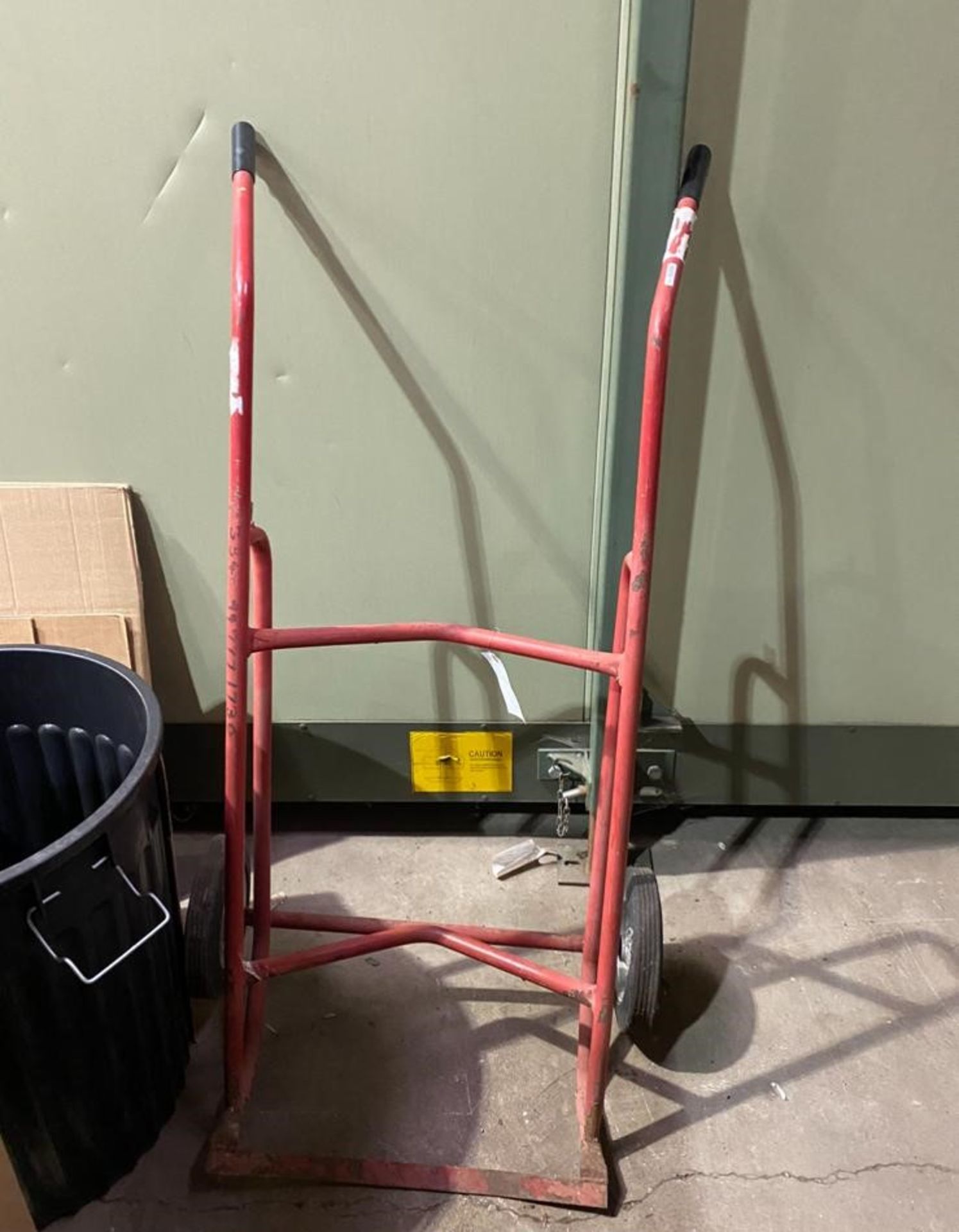 Gas bottle trolley - red