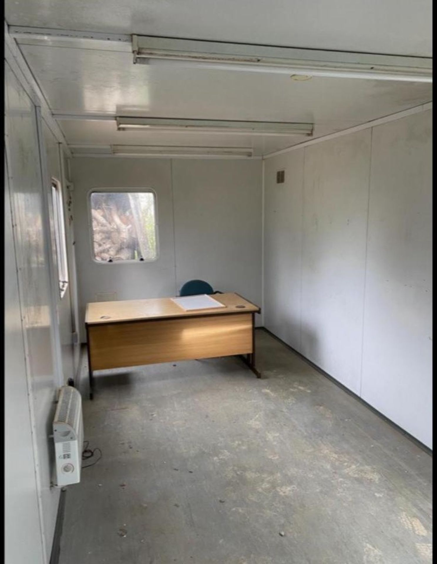 20ft x 8ft open plan site office container - Image 3 of 4