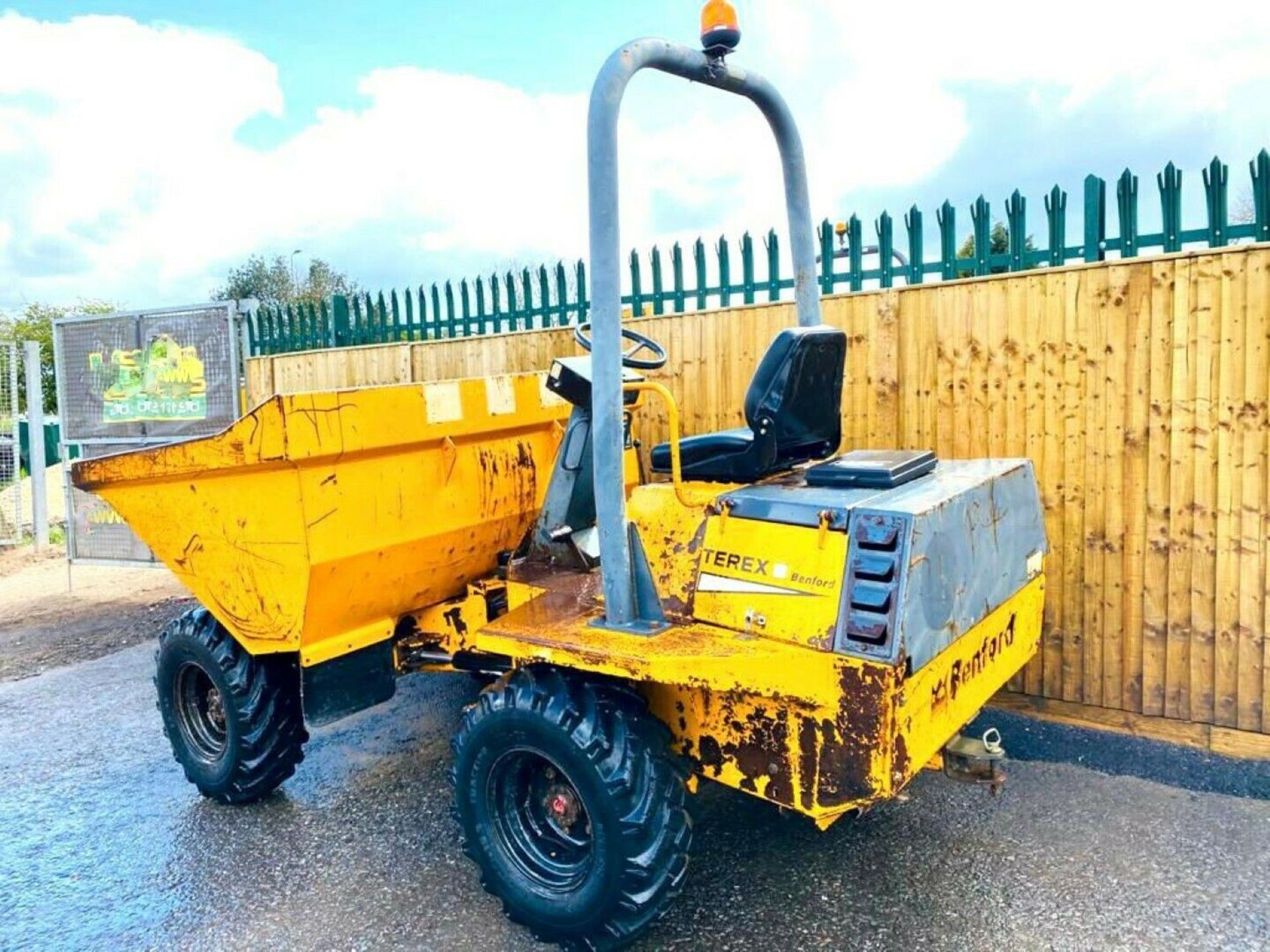 Benford 3 Ton Straight Tip Dumper 2003 - Image 6 of 12