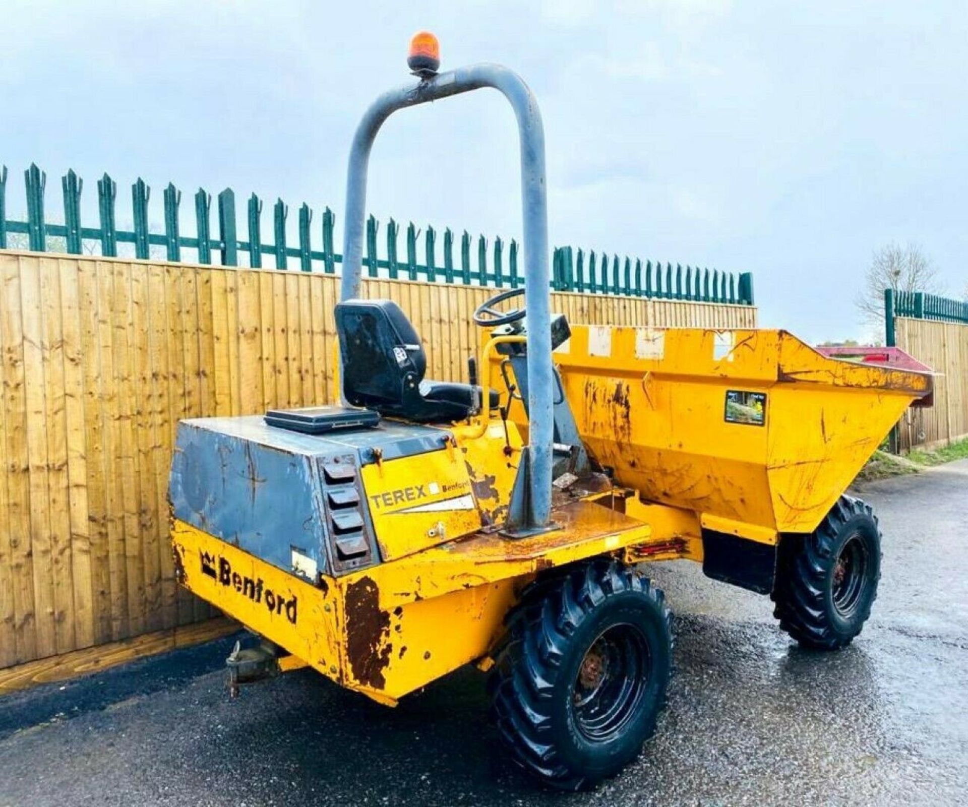 Benford 3 Ton Straight Tip Dumper 2003 - Image 5 of 12