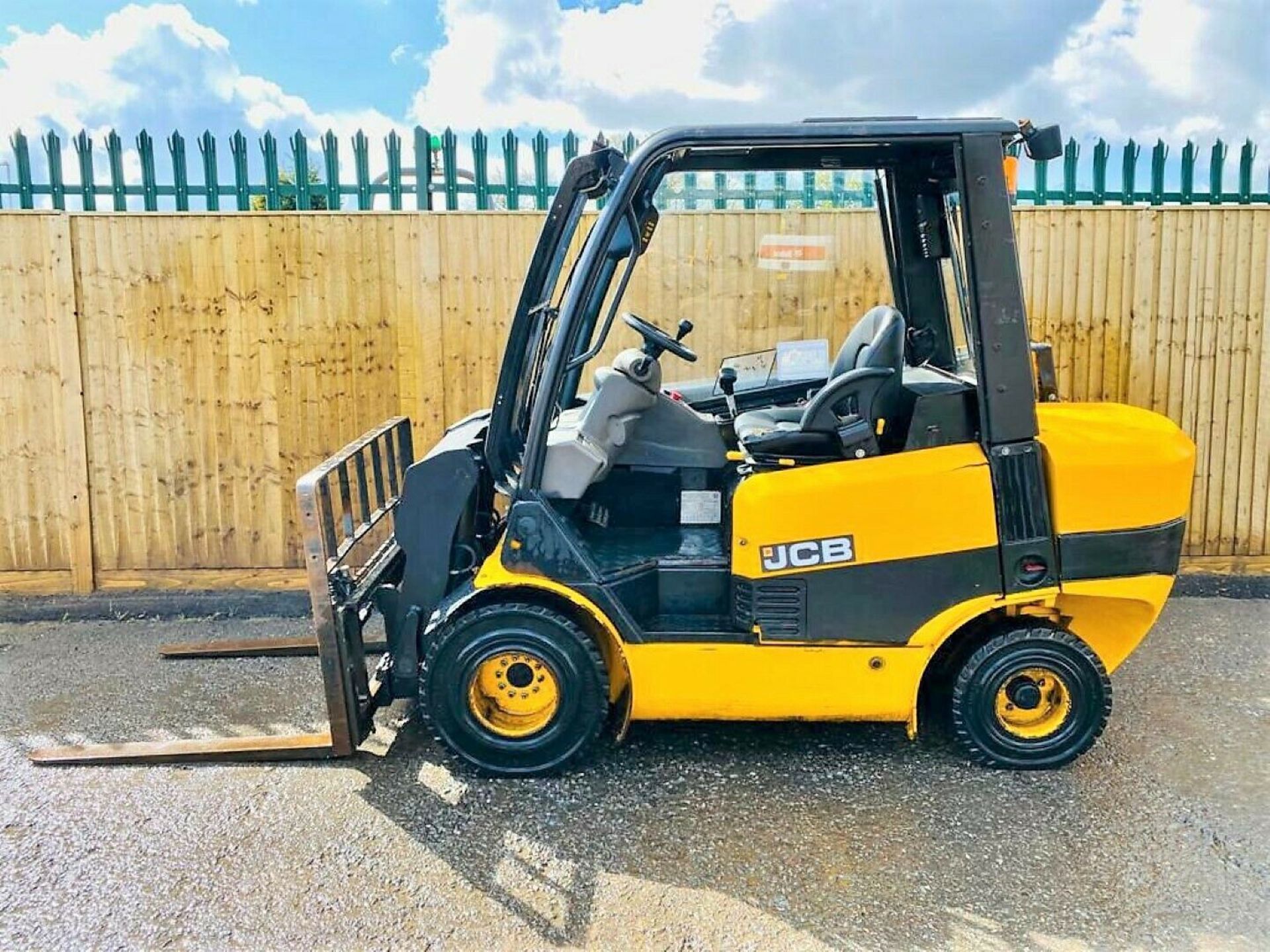 JCB TLT 30D Teletruck 2003 - Image 2 of 12