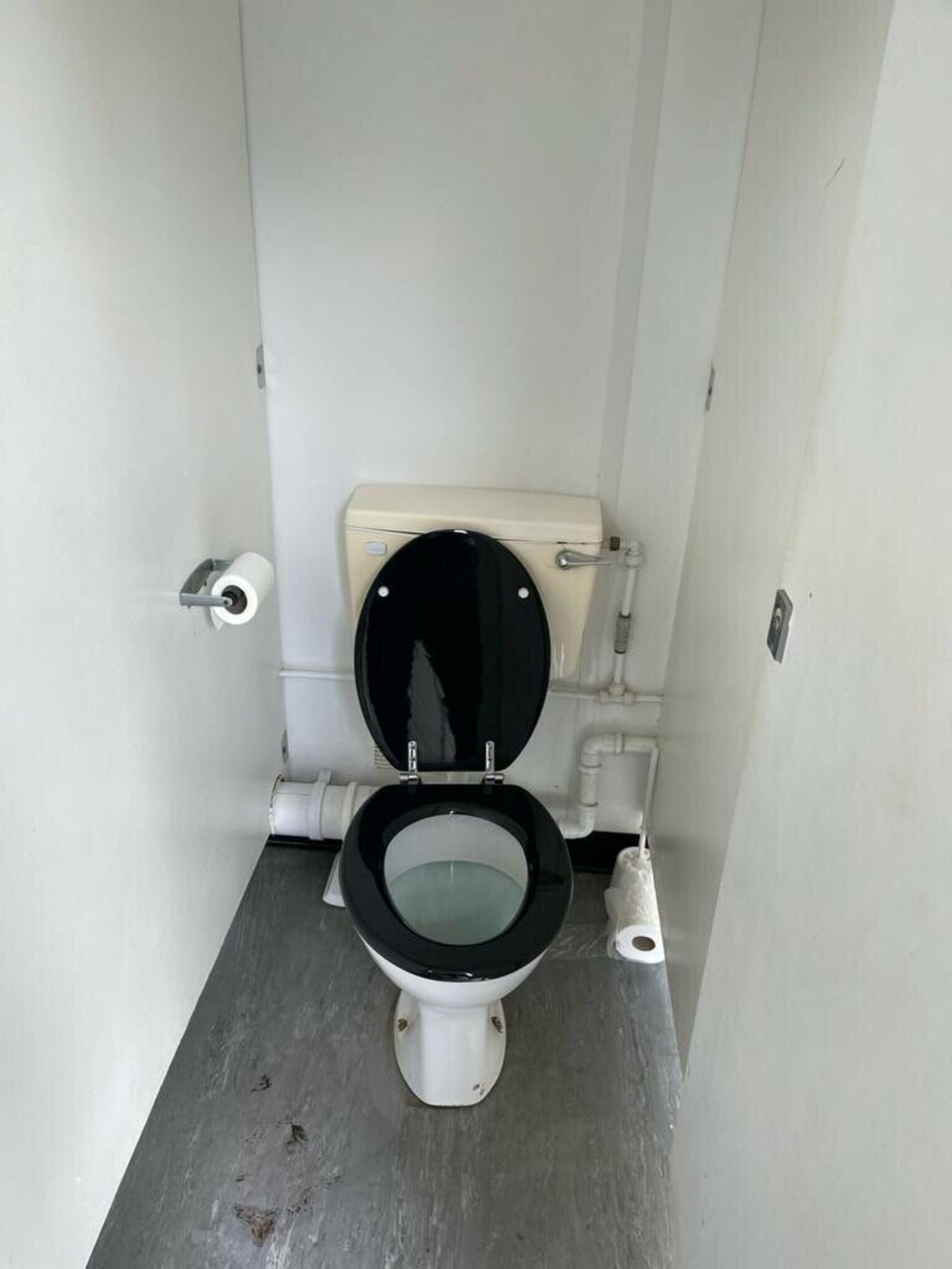 Anti Vandal Steel Portable Toilet Block 16ft x 9ft - Image 8 of 10