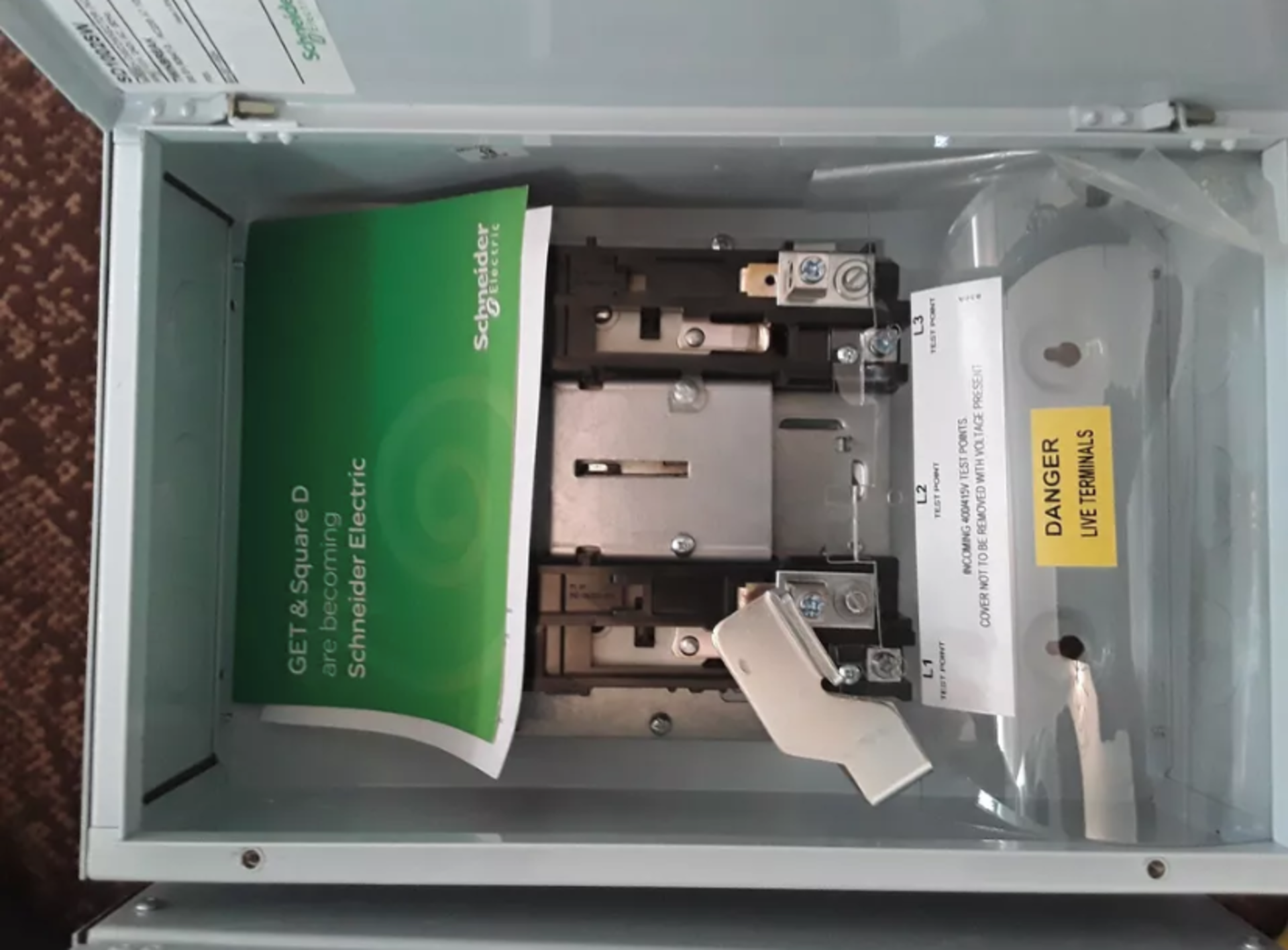 Schneider 100 Amp 2 Pole Switch Circuit Breakers x - Image 3 of 6