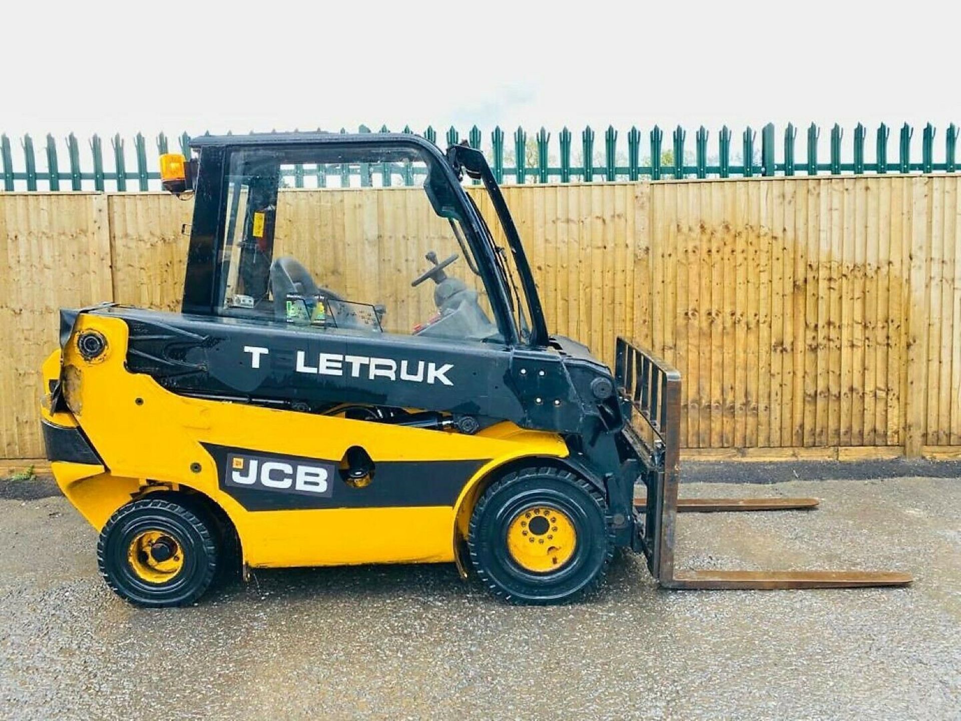 JCB TLT 30D Teletruck 2003 - Image 3 of 12