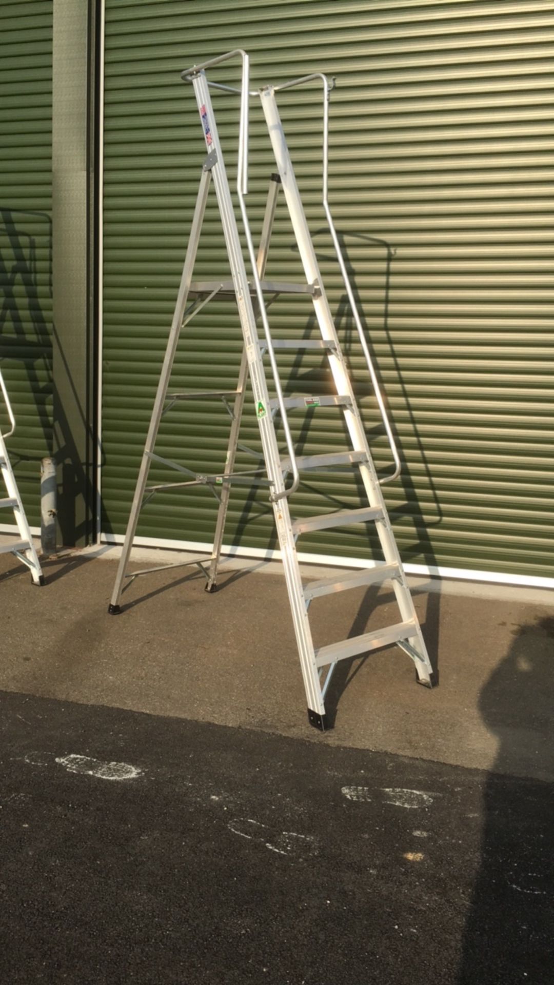 Clow Aluminium Podium Ladder