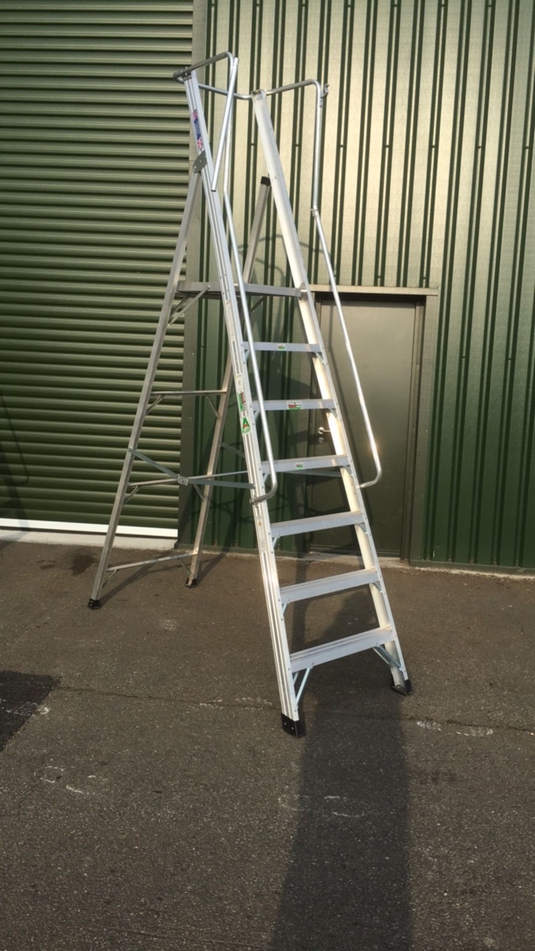 Clow Aluminium Podium Ladder