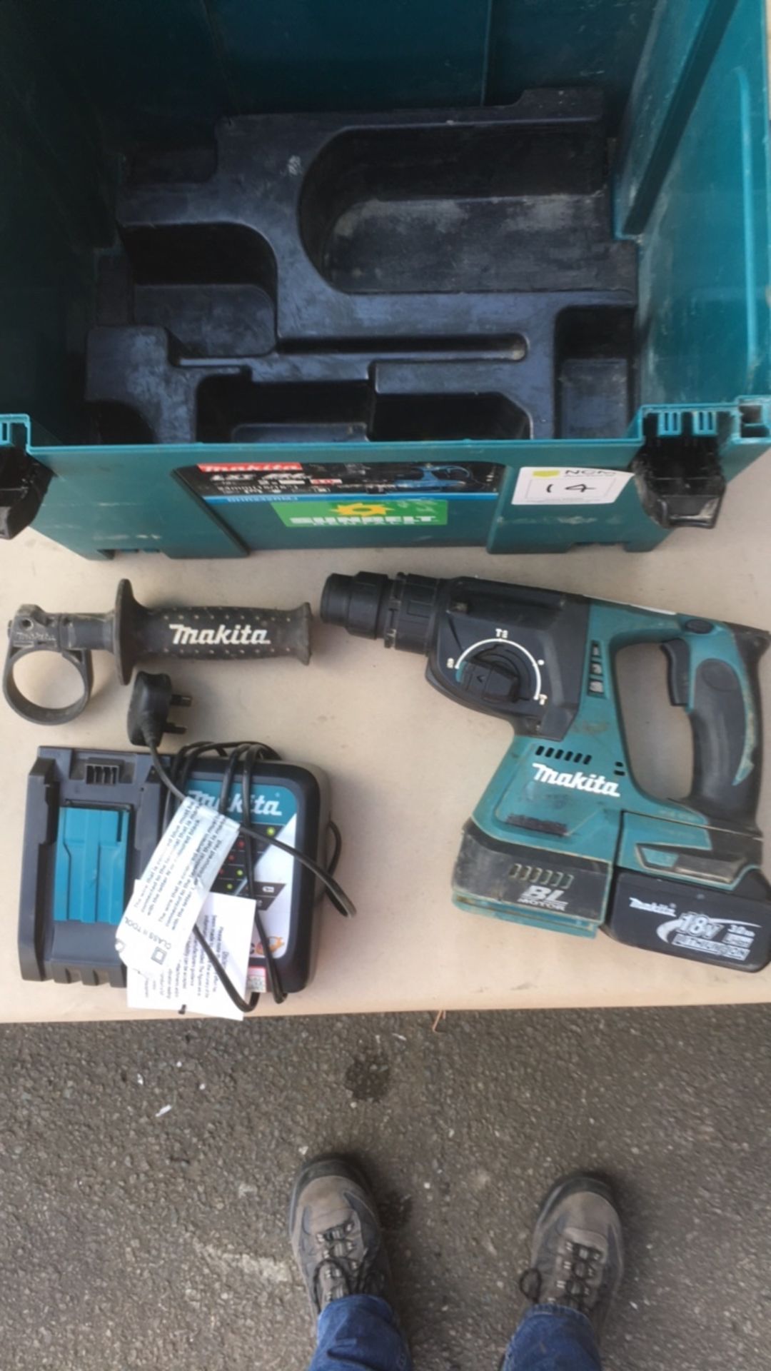 Makita DHR242RMJ Battery Hammer Drill - Image 2 of 2