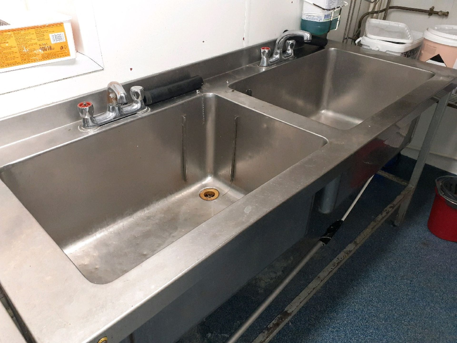 Sink unit - Image 2 of 2