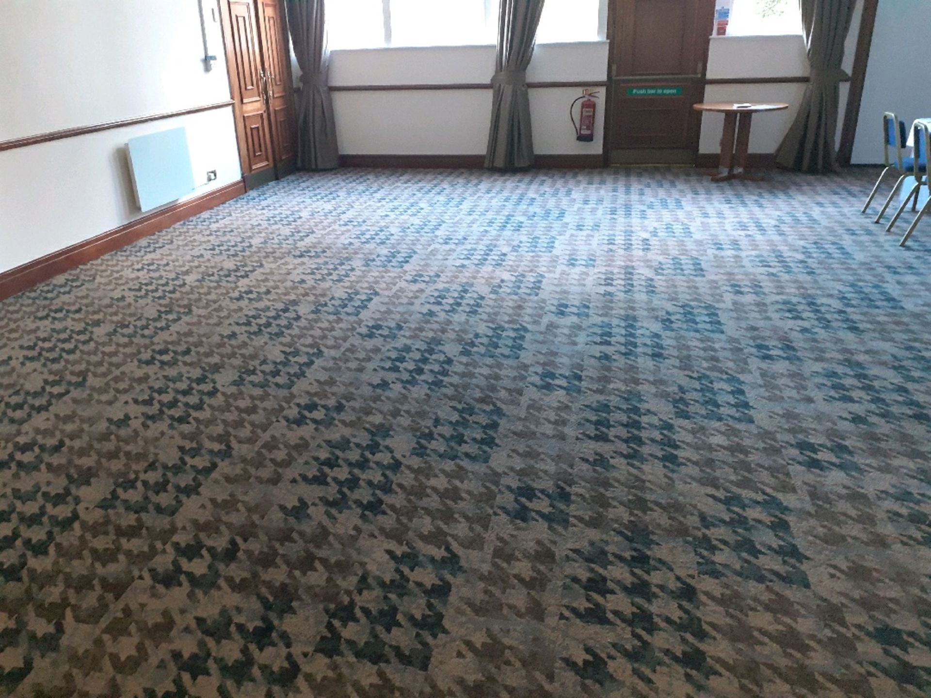 Carpet - Image 2 of 2
