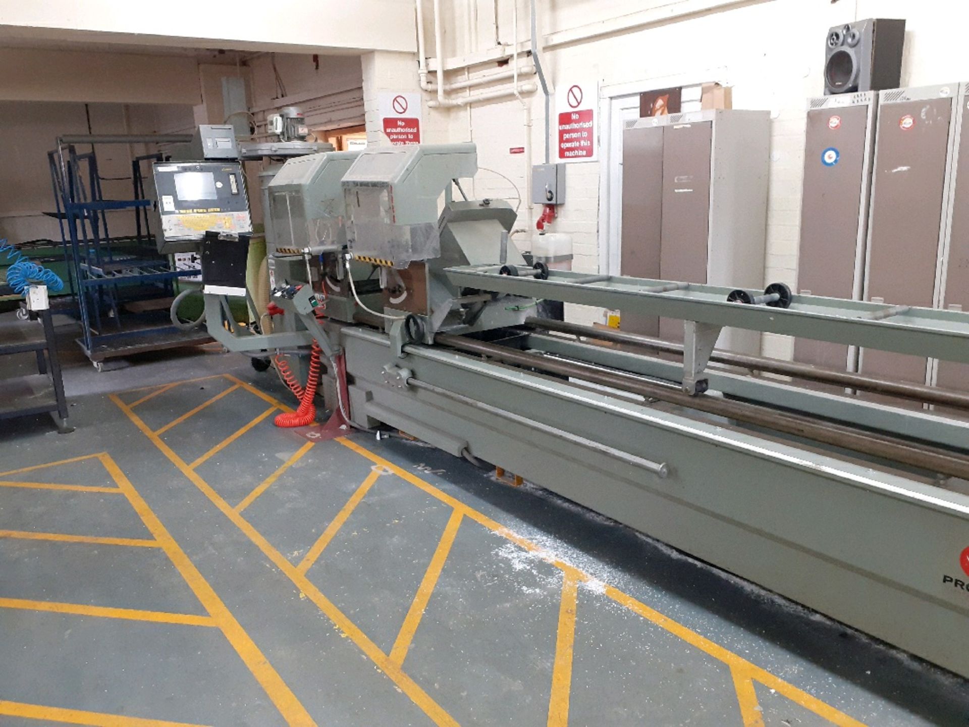 Profile cutting machine - Image 5 of 6