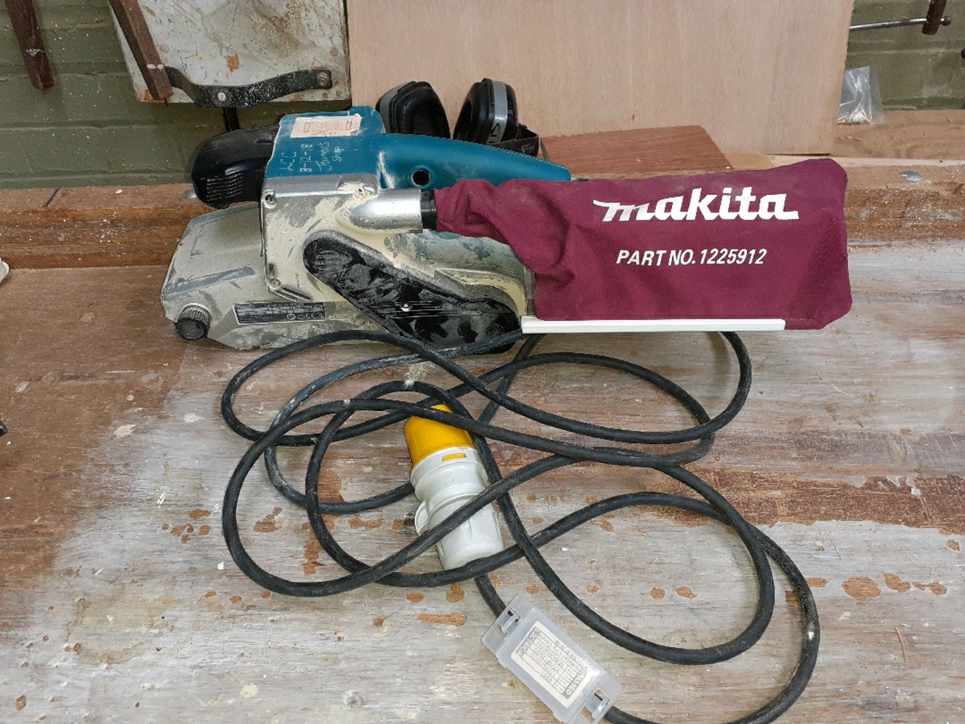 Makita belt sander