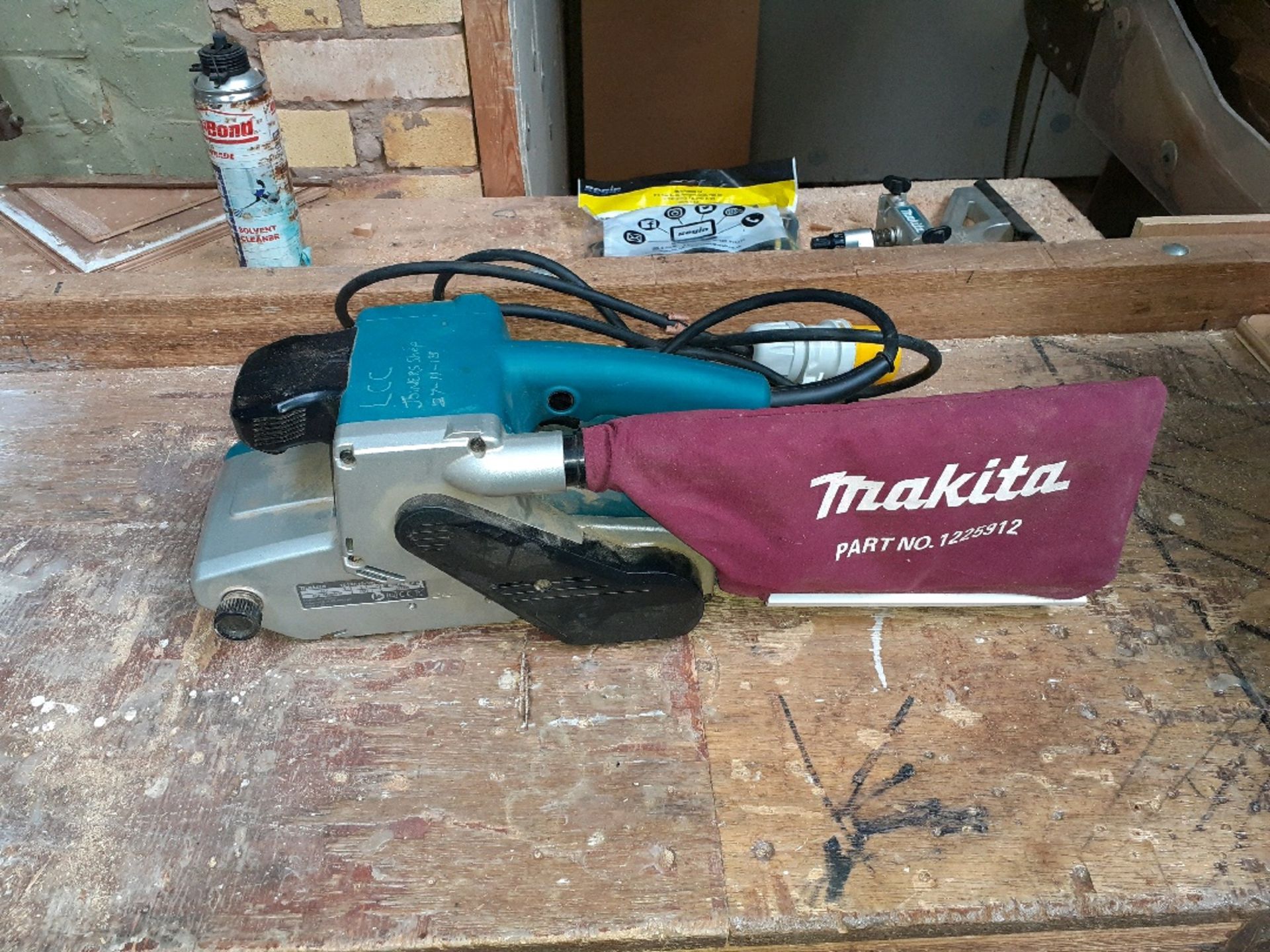 Makita belt sander