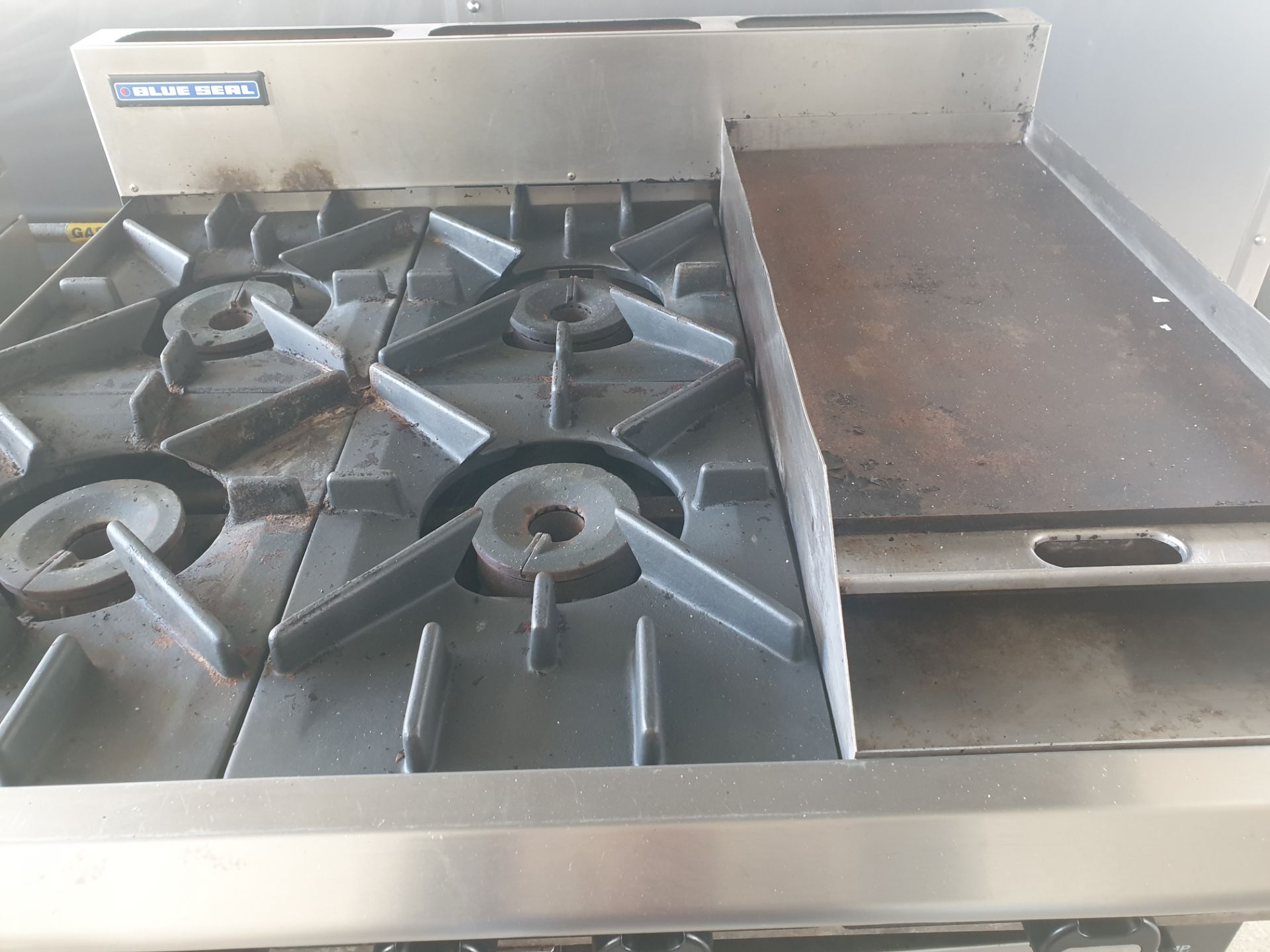 Oven hob & hot plate - Image 2 of 3