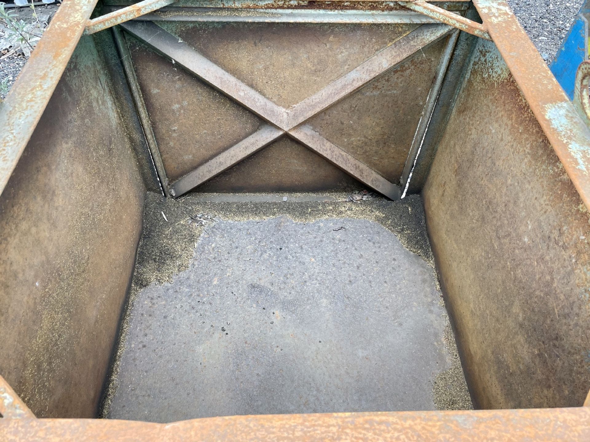 Heavy Duty Stackable Swarf Skips (2 of) - Image 3 of 3