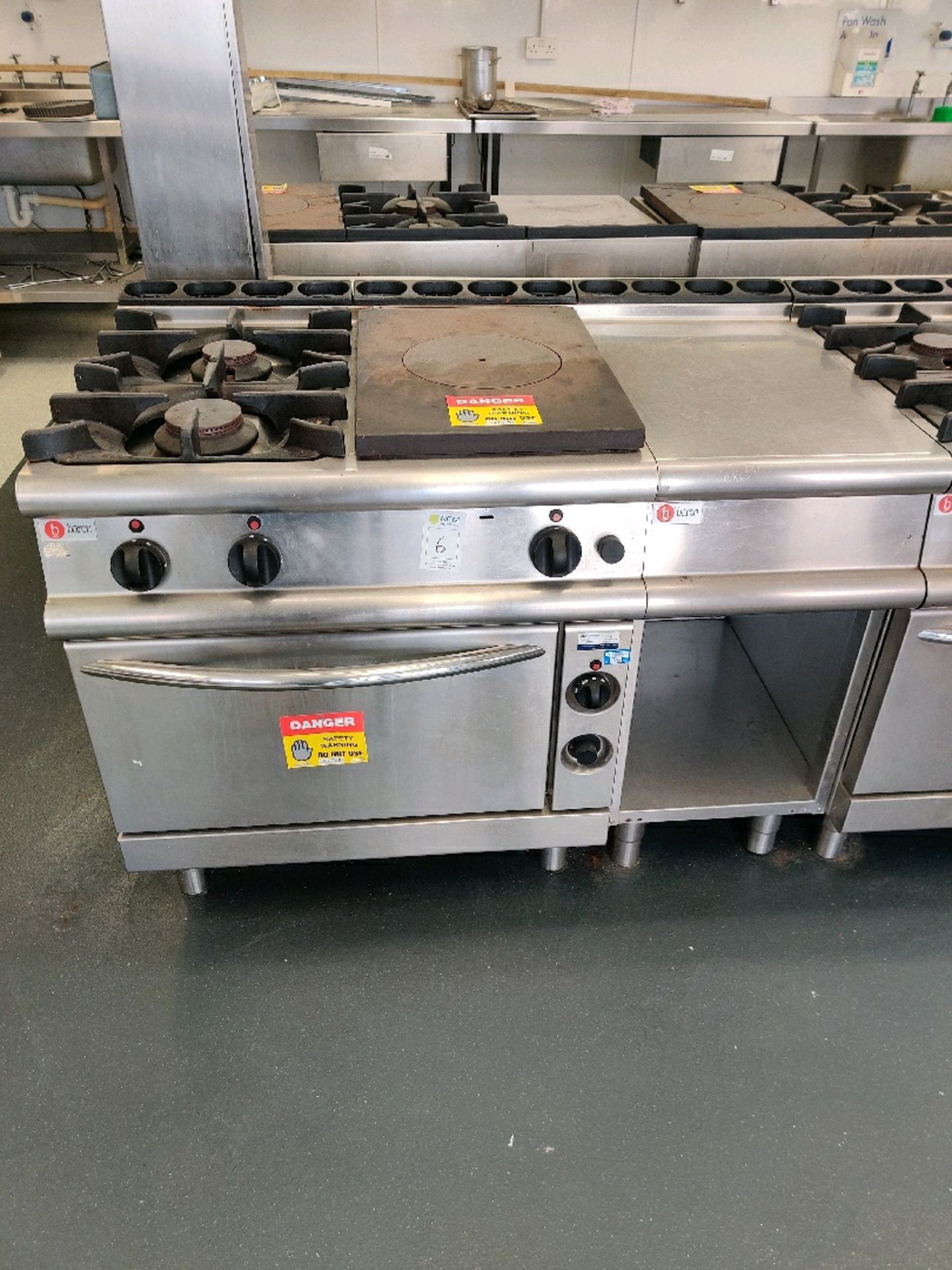 Baron 2 Gas hob, hot plate and oven with side