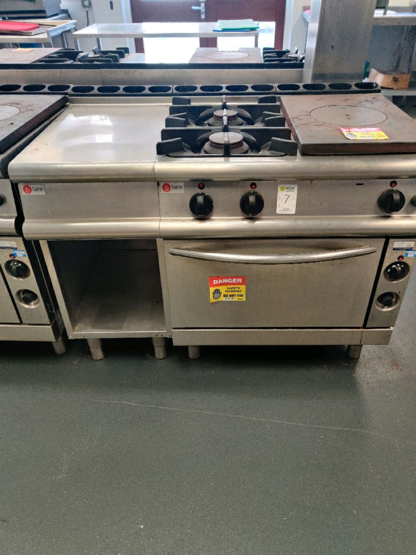 Baron 2 Gas hob, hot plate and oven with side