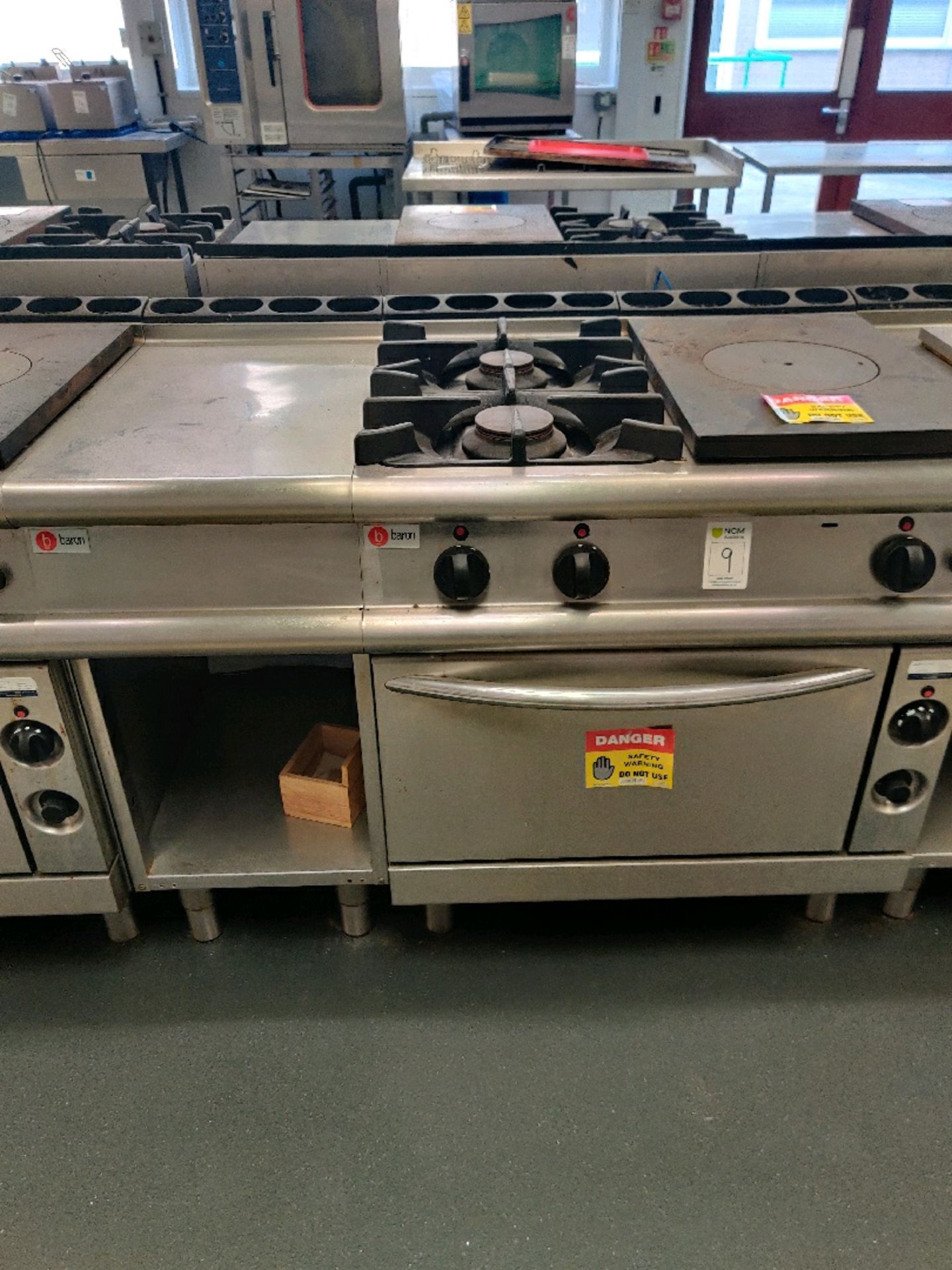 Baron 2 Gas hob, hot plate and oven with side