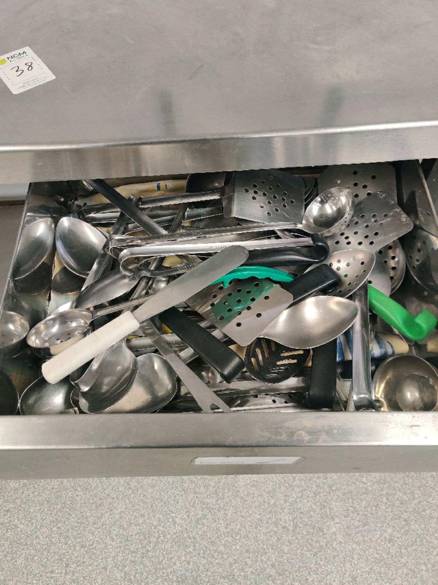 Stainless steel prep station with drawer - Image 2 of 3