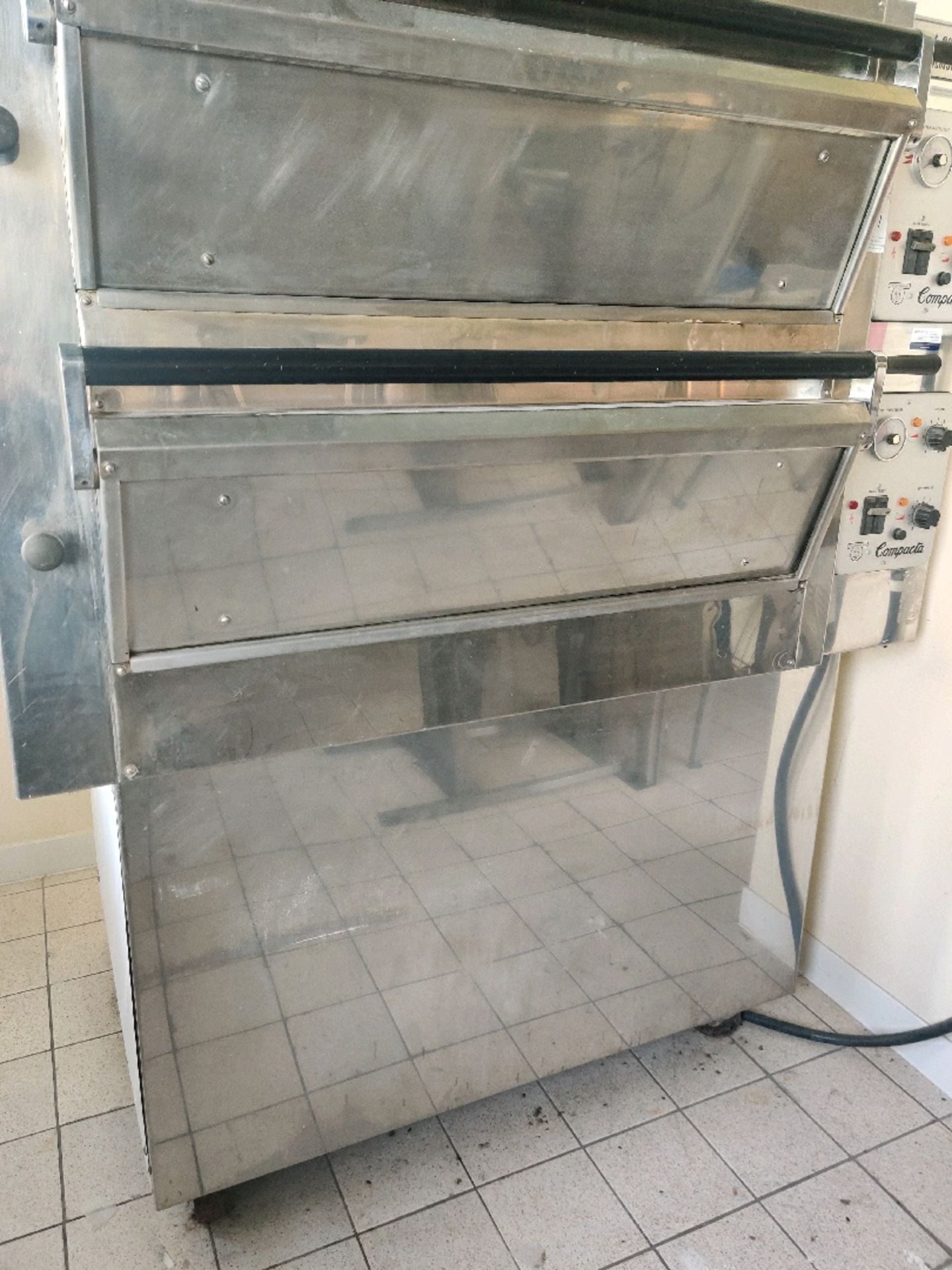 Tom chandley compacta oven - Image 4 of 4
