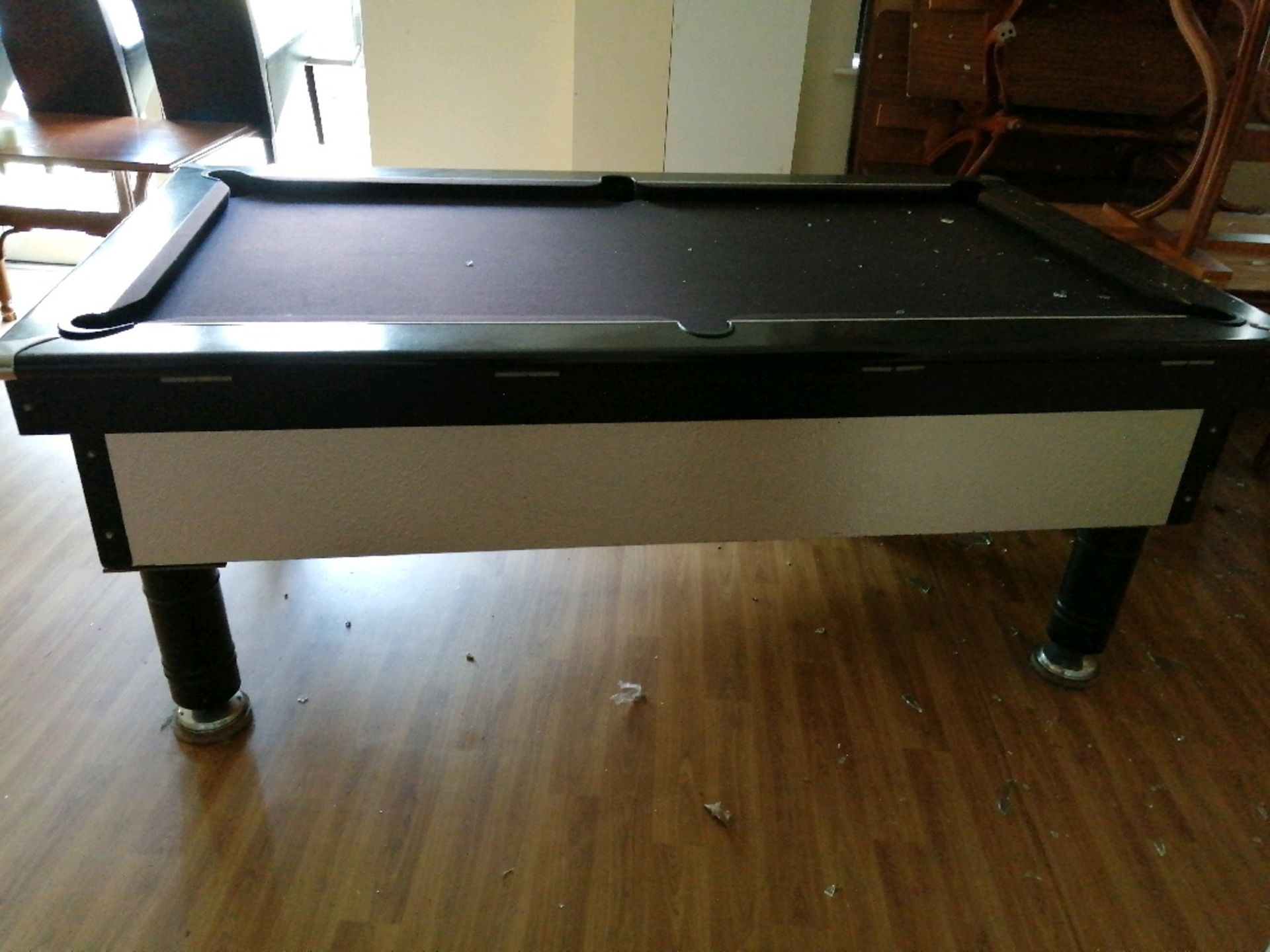 Pool table - Image 2 of 3