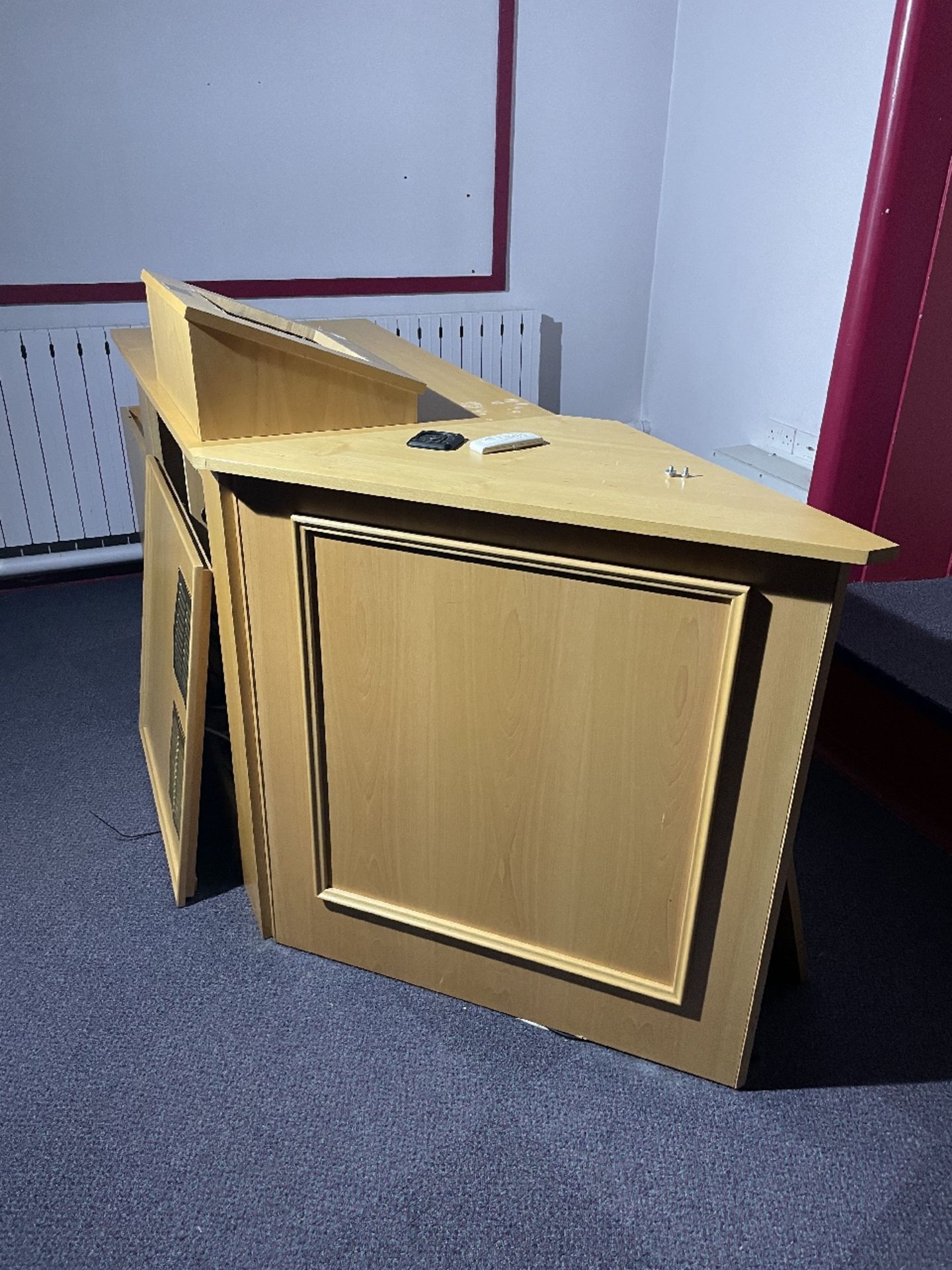 Roche Presentation Cabinet - Image 2 of 5