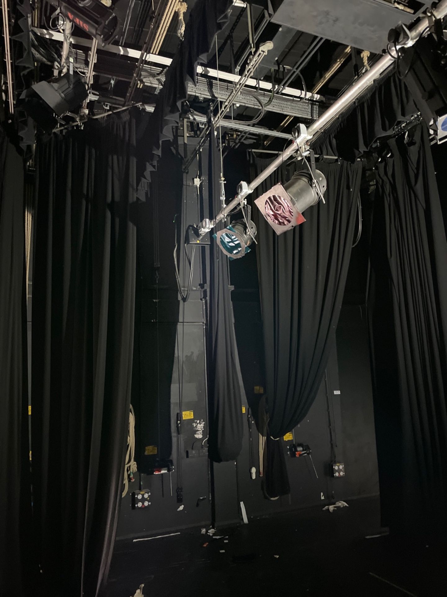 Stage Lighting Rigs/Lights/Curtains & Screen - Image 7 of 8