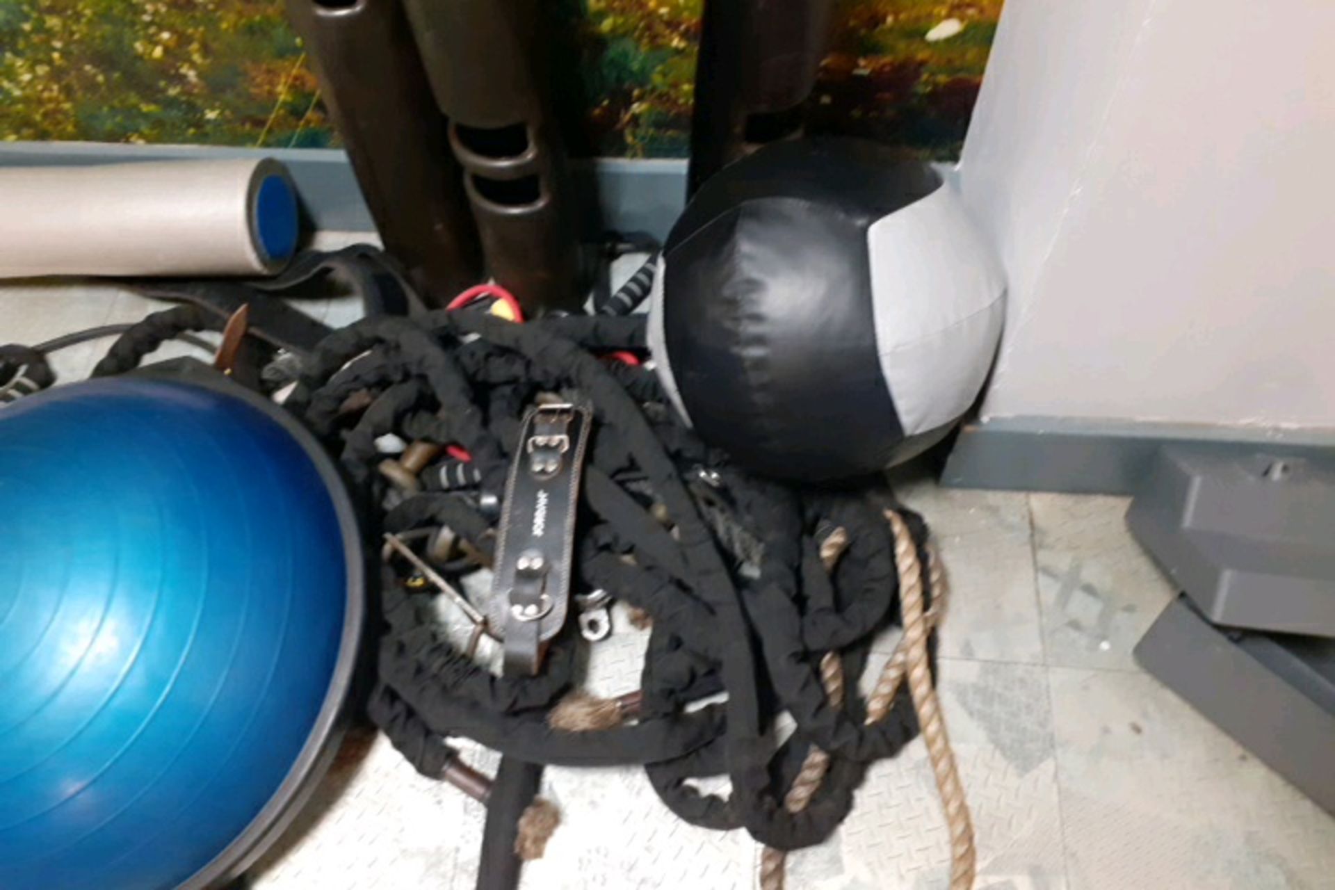 Exercise equipment - Image 2 of 3