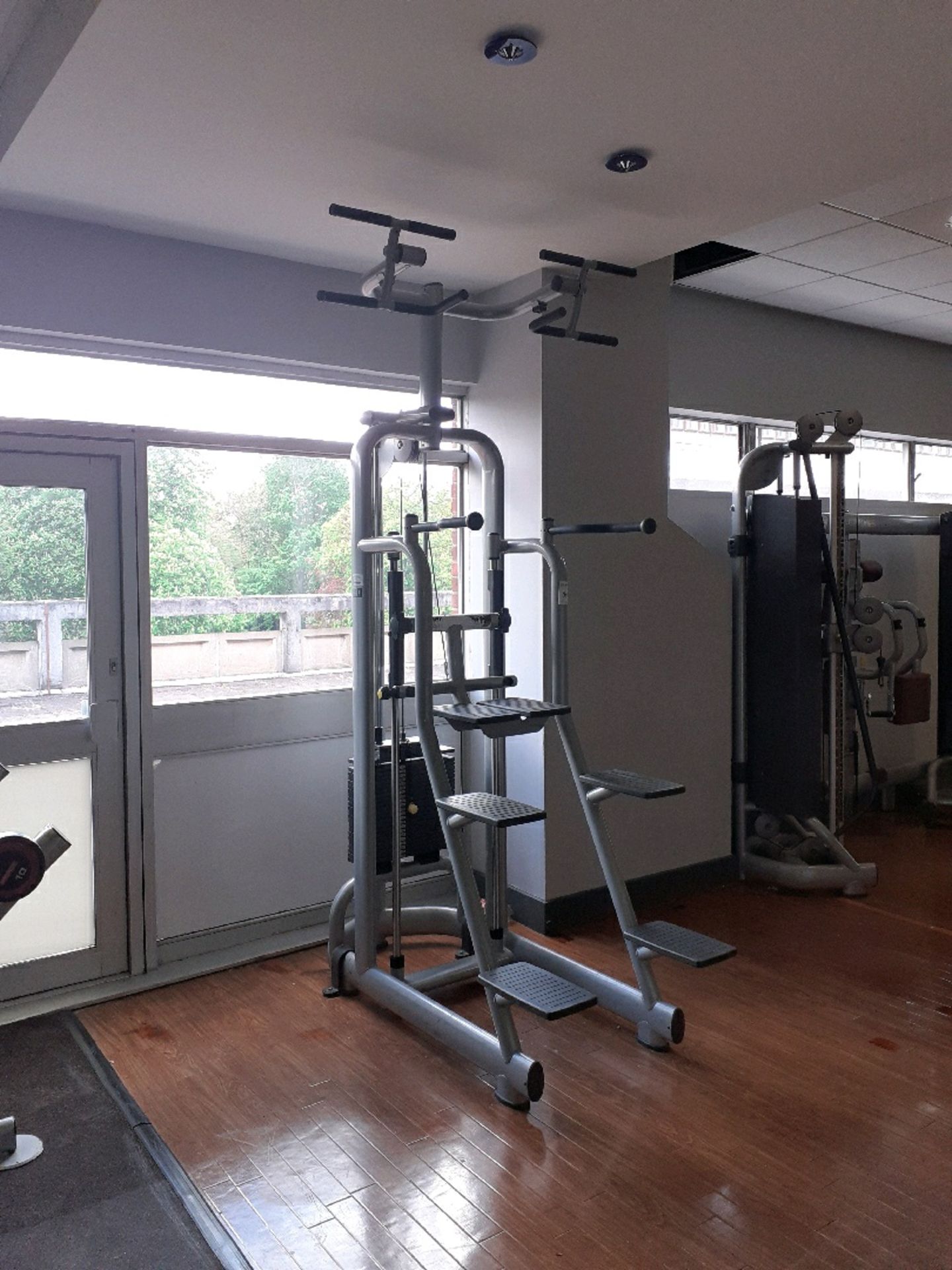 Pull-up station - Image 6 of 7