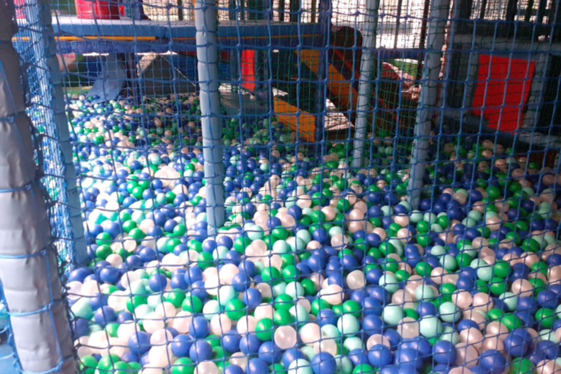 Soft play area - Image 7 of 17