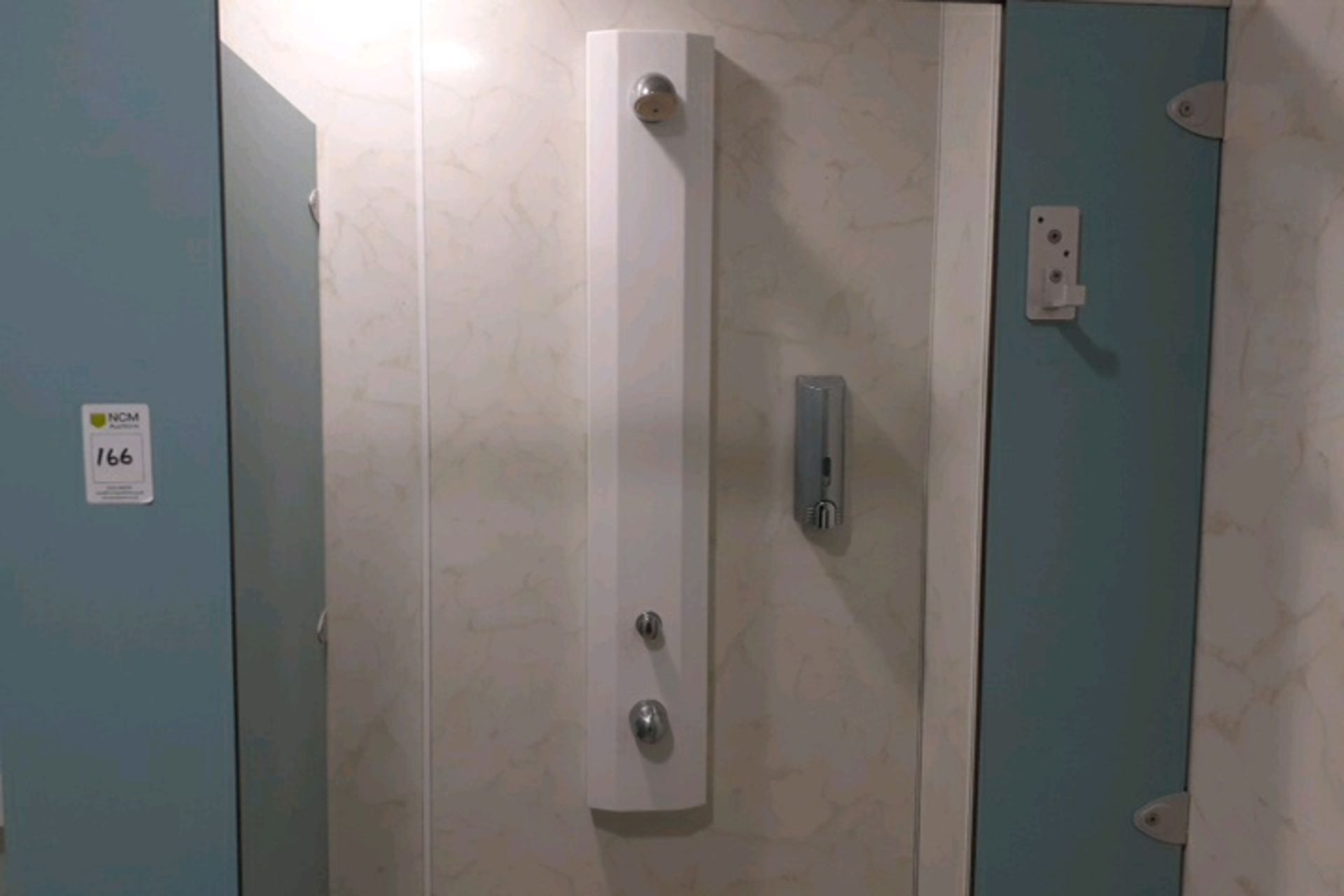 Shower cubicles - Image 2 of 2