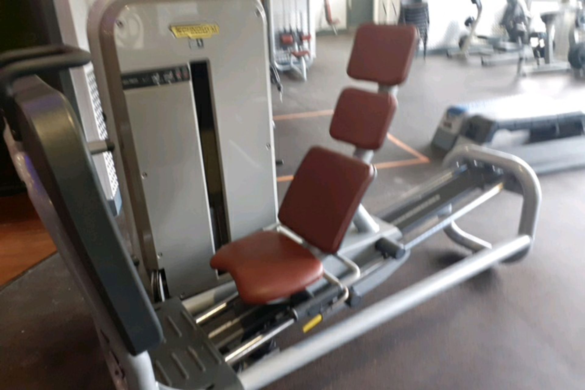 Leg press machine - Image 2 of 2