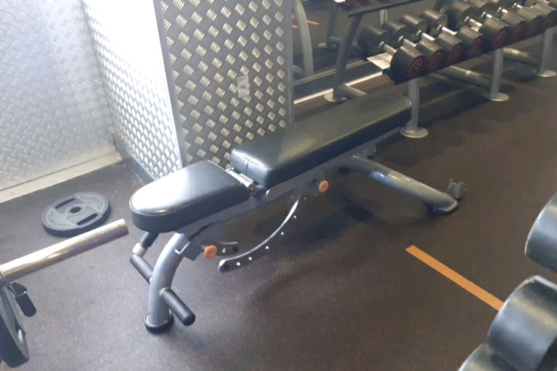 Exercise bench - Image 2 of 2