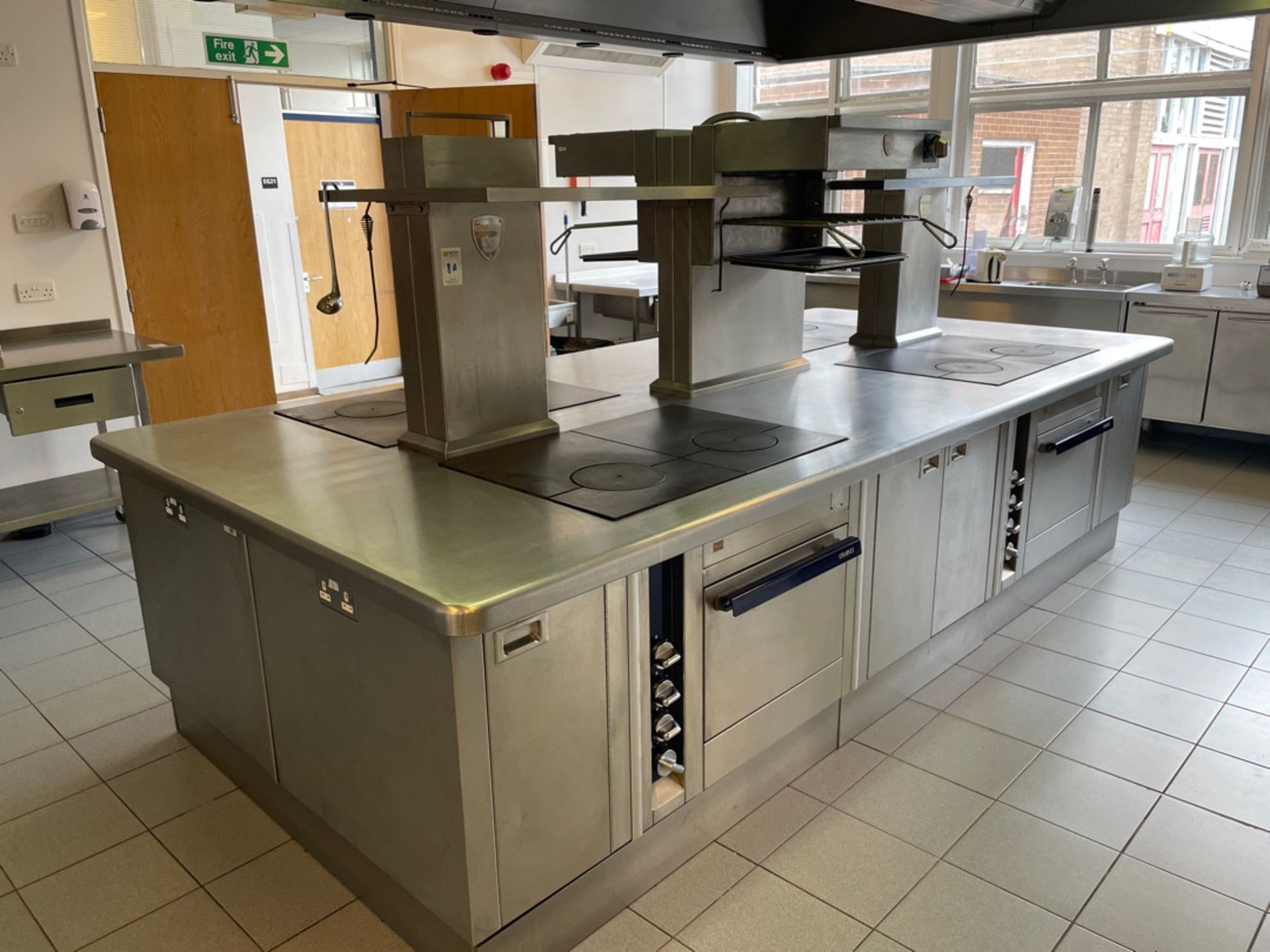 Charvet Cooking Station